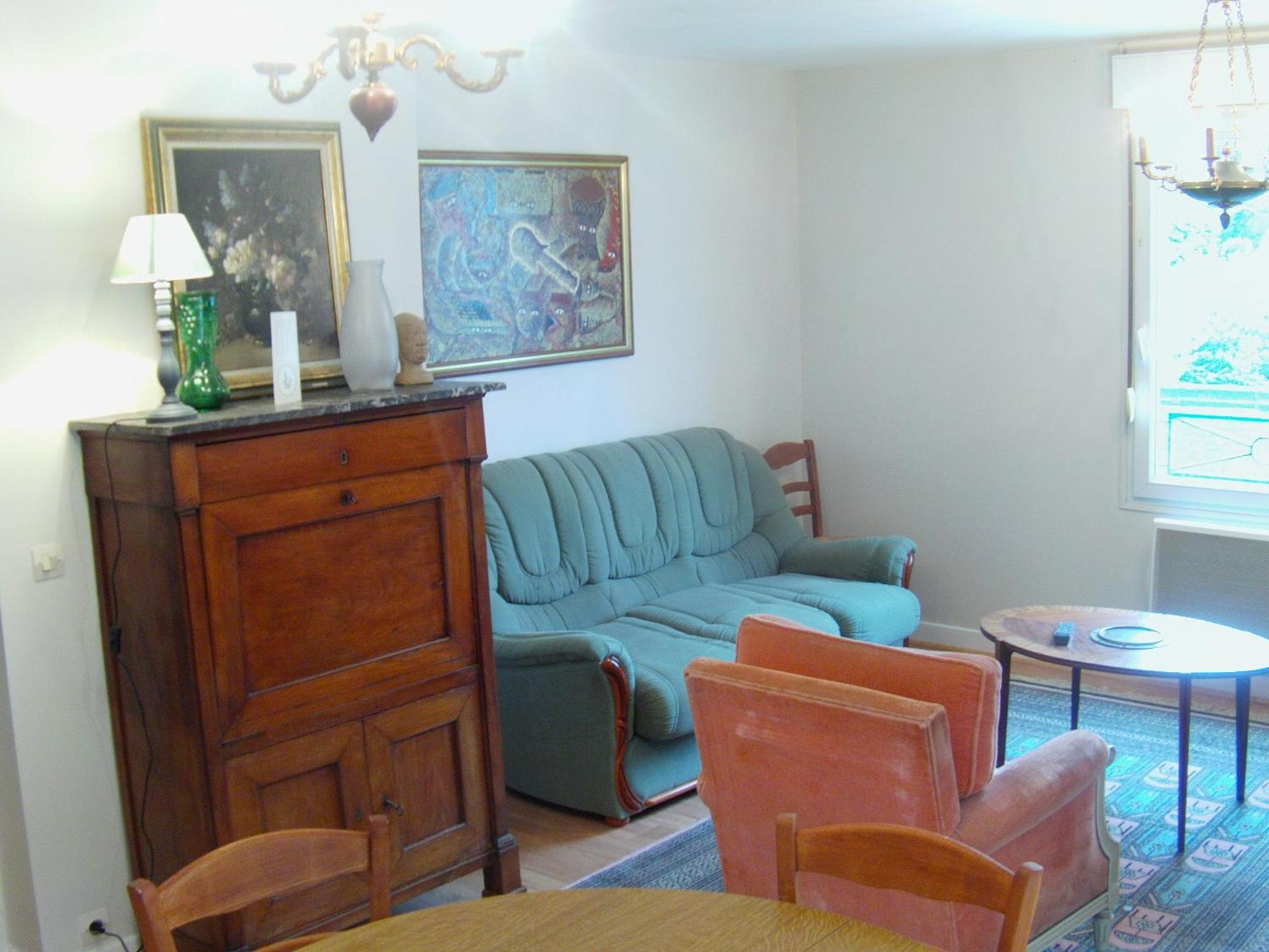 Apartment with Sea View - Photo 3