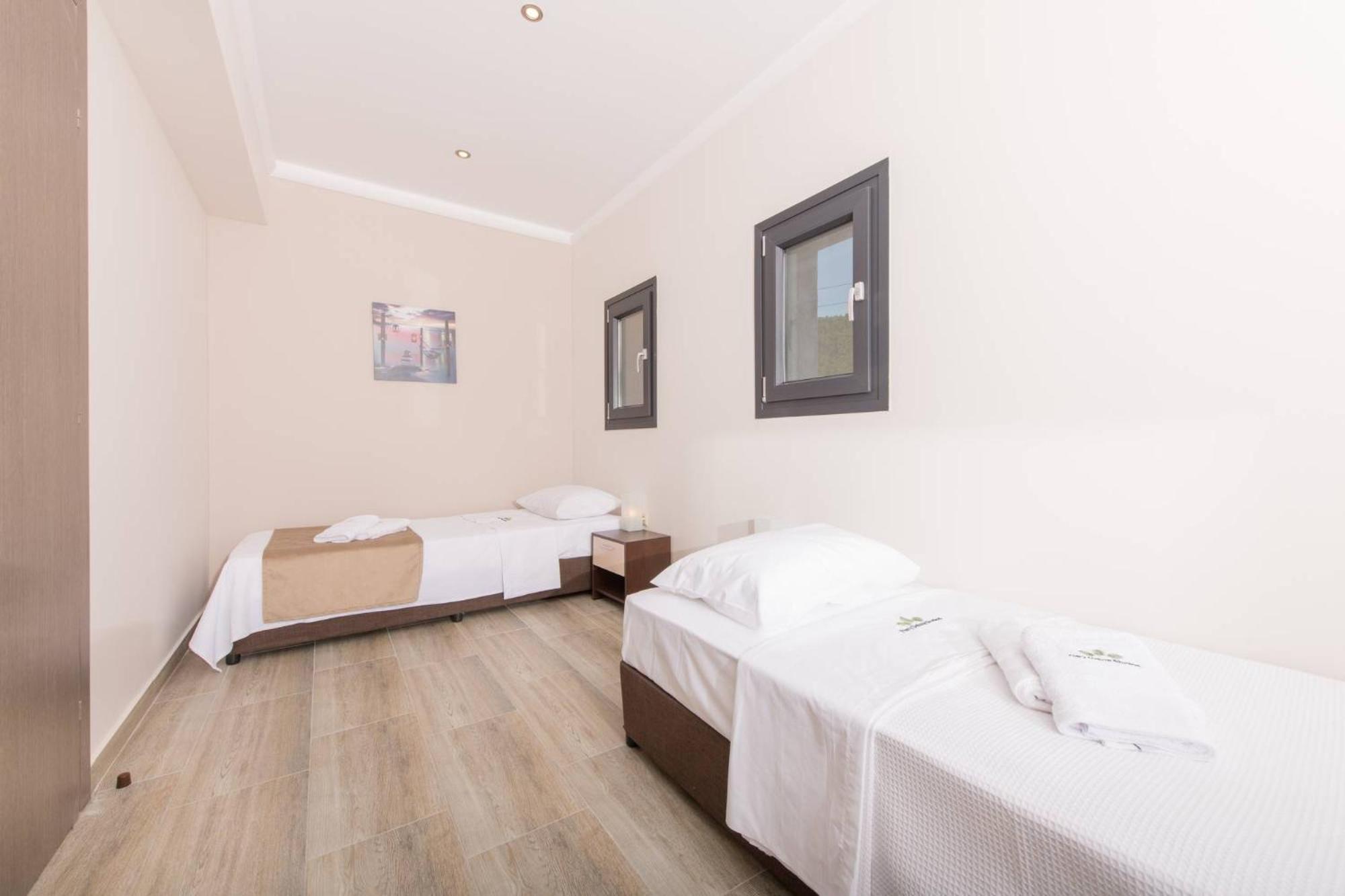 Economy Twin Room