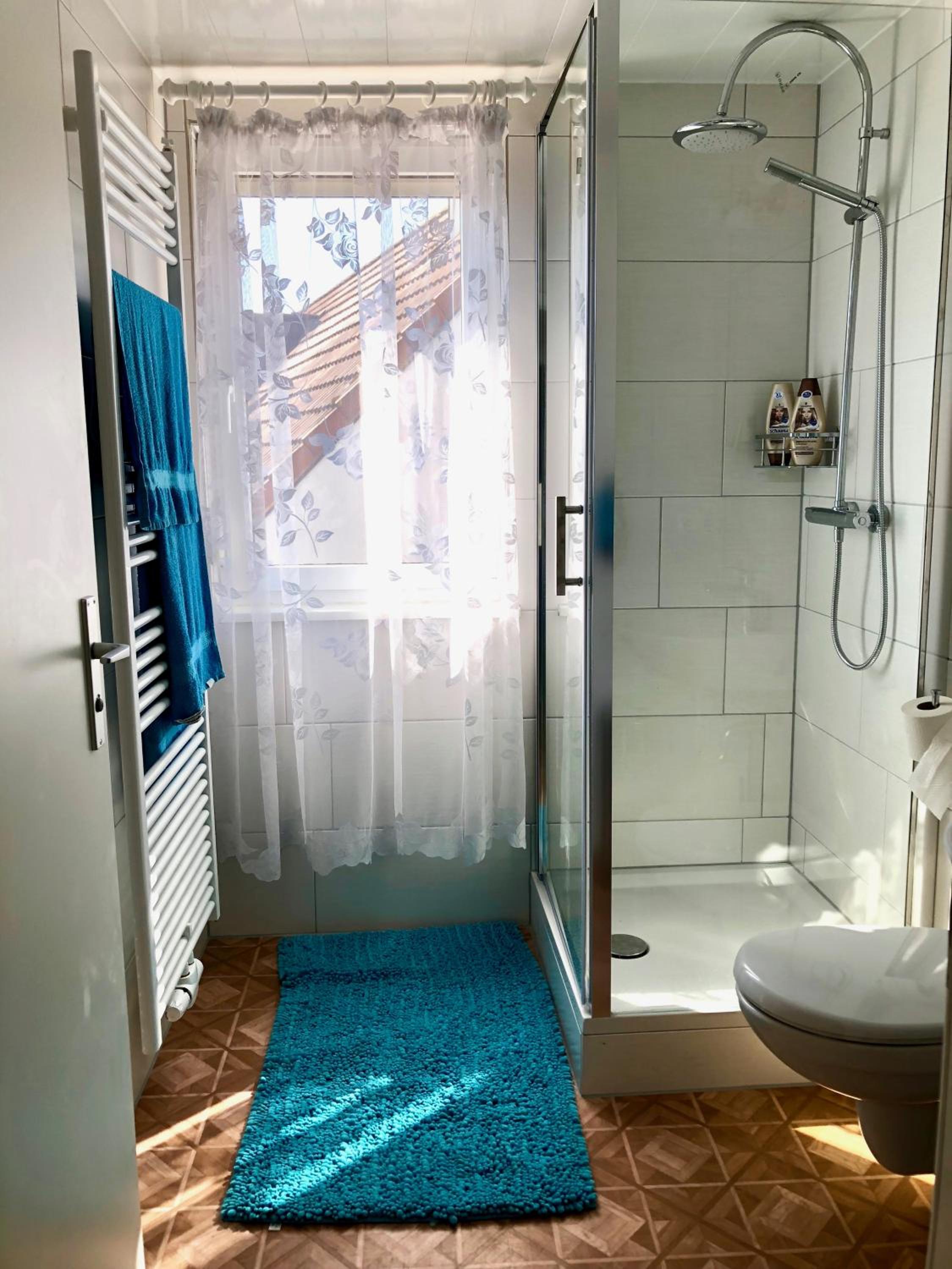 Twin Room with Shared Bathroom photo 3