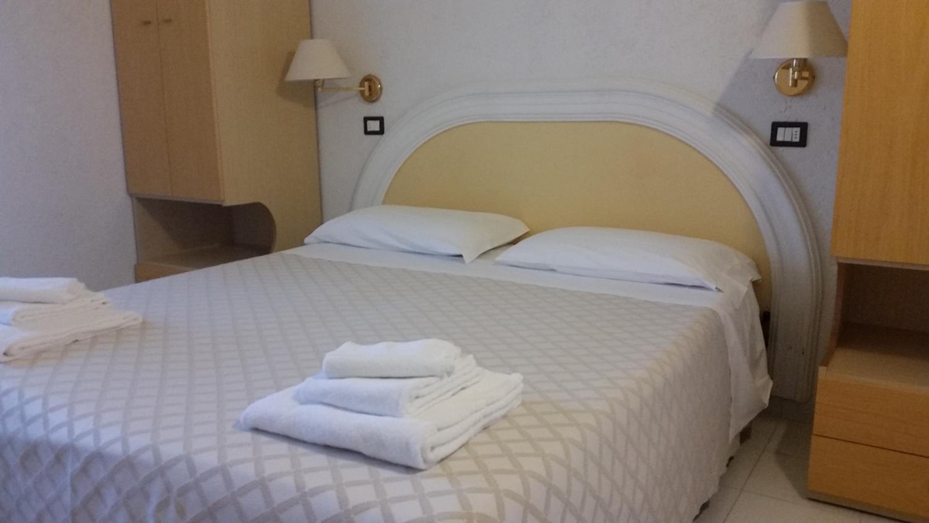  Double or Twin Room with Street View photo 2