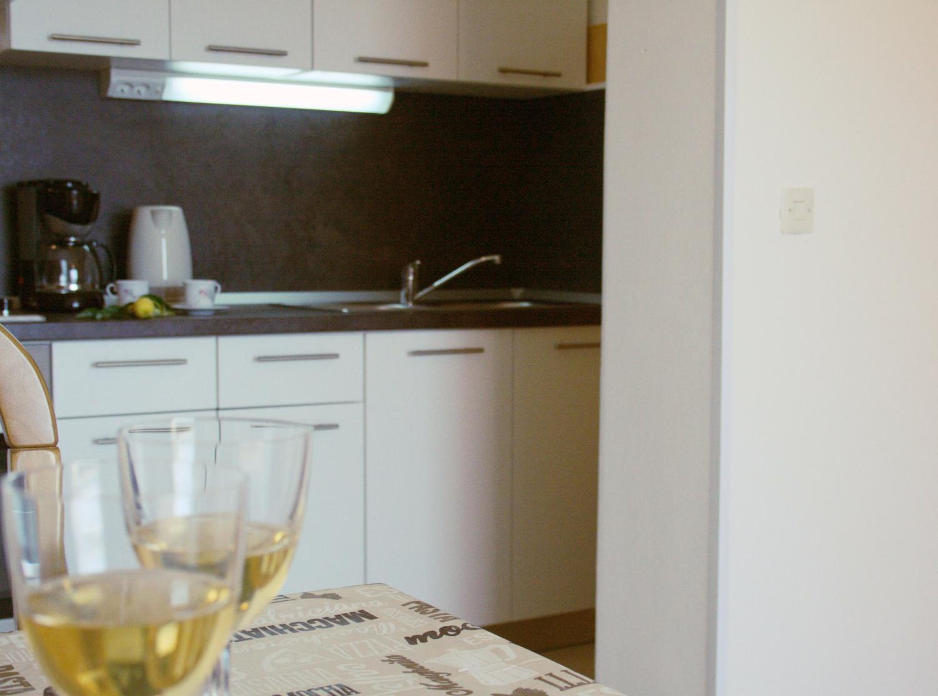 Apartment photo 2