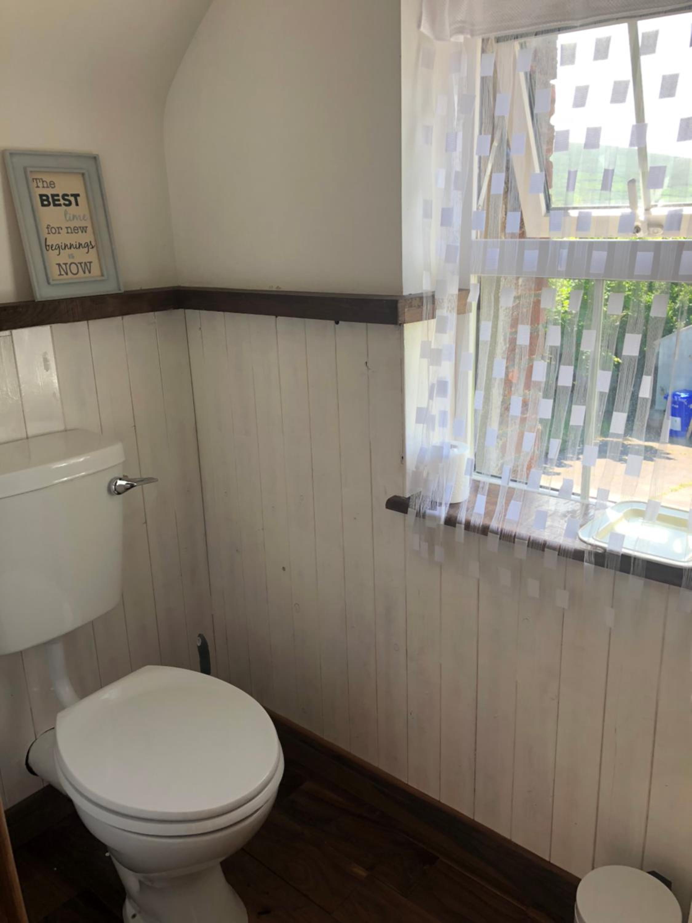 Family Room with Bathroom photo 3