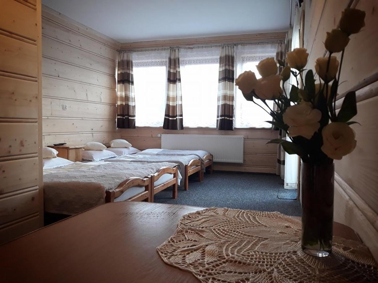 Quadruple Room with Balcony - Photo 3