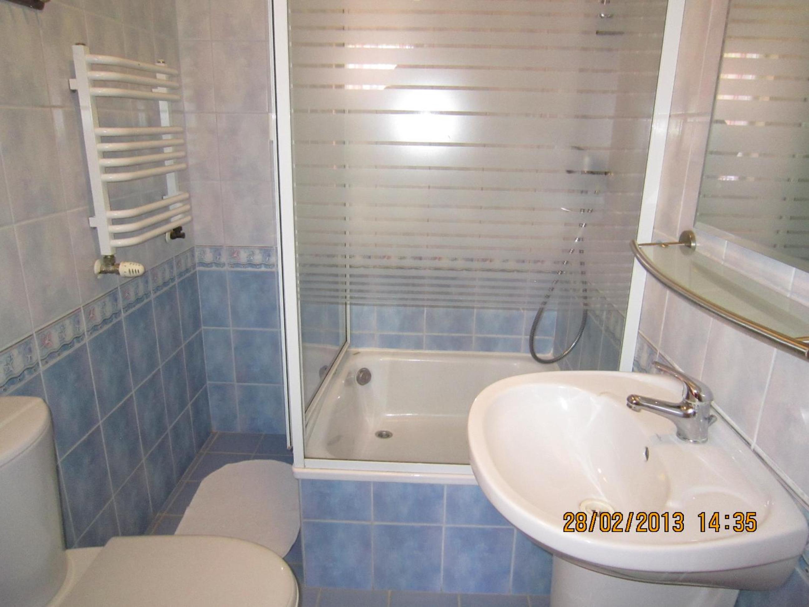 Double or Twin Room - Photo 8