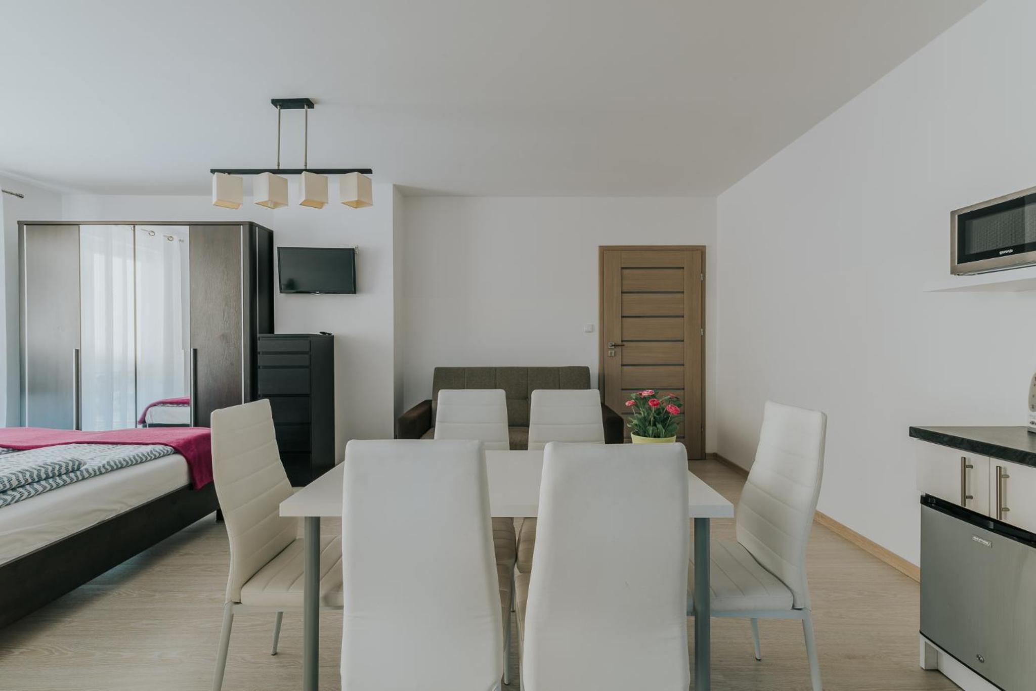 Apartment photo 3