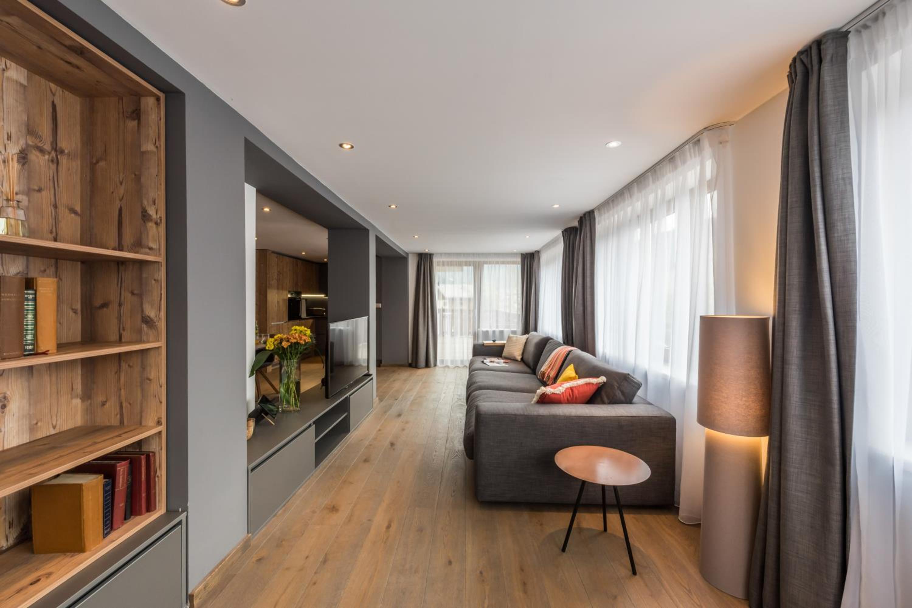 Deluxe Three-Bedroom Apartment with 3 bathrooms (Ayan) photo 1