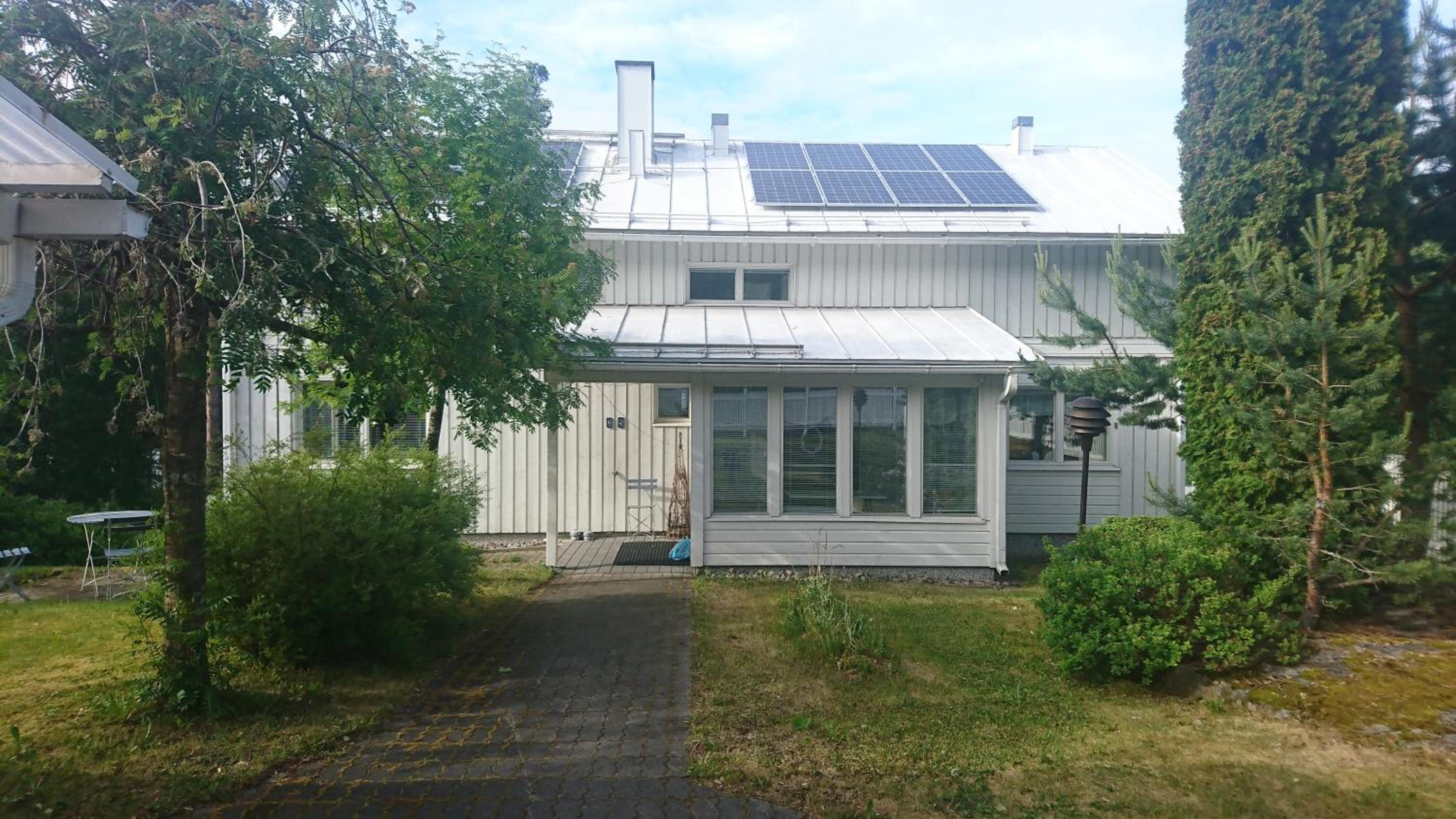 Four-Bedroom House photo 3