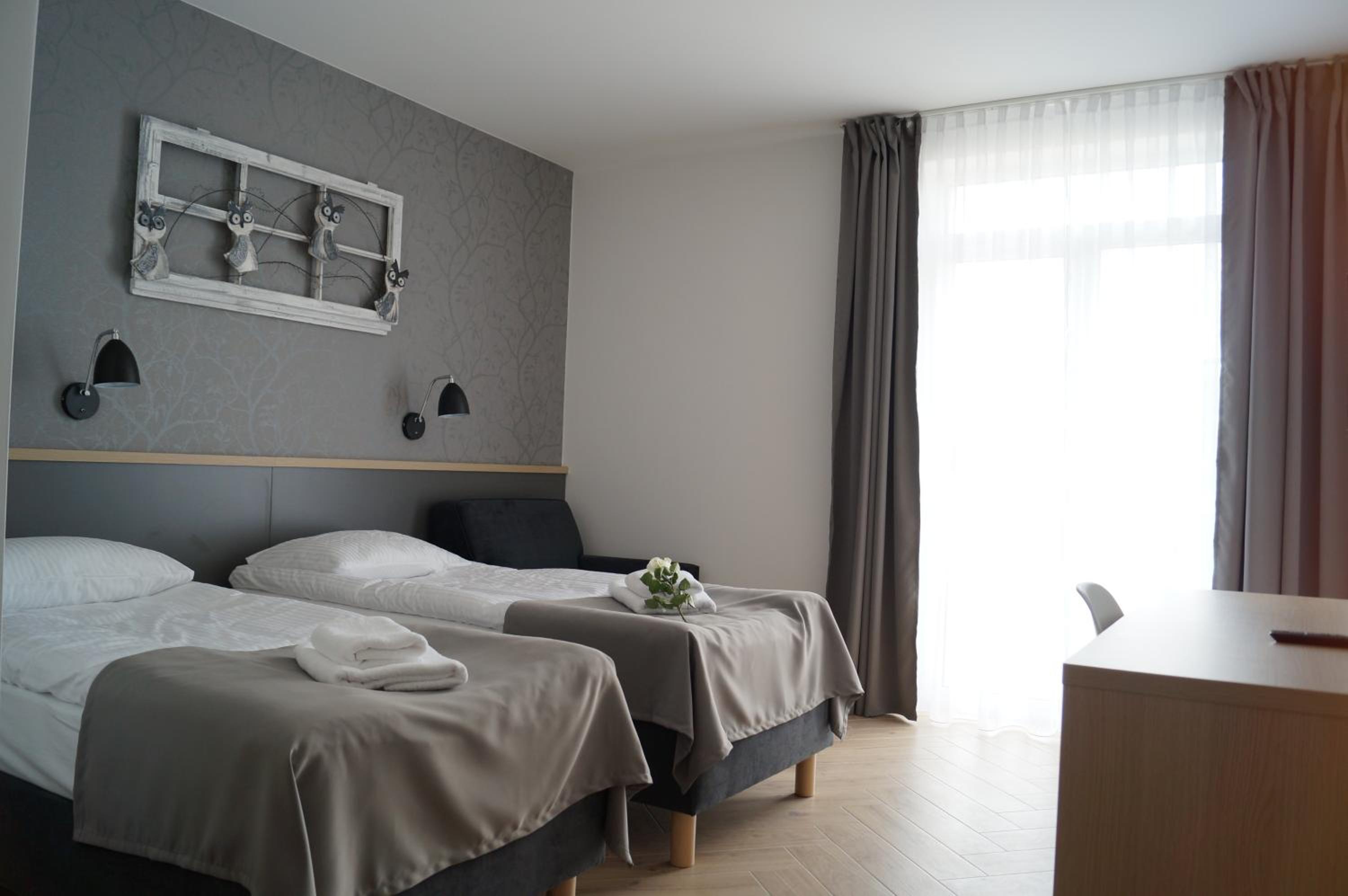 Double or Twin Room - Photo 3