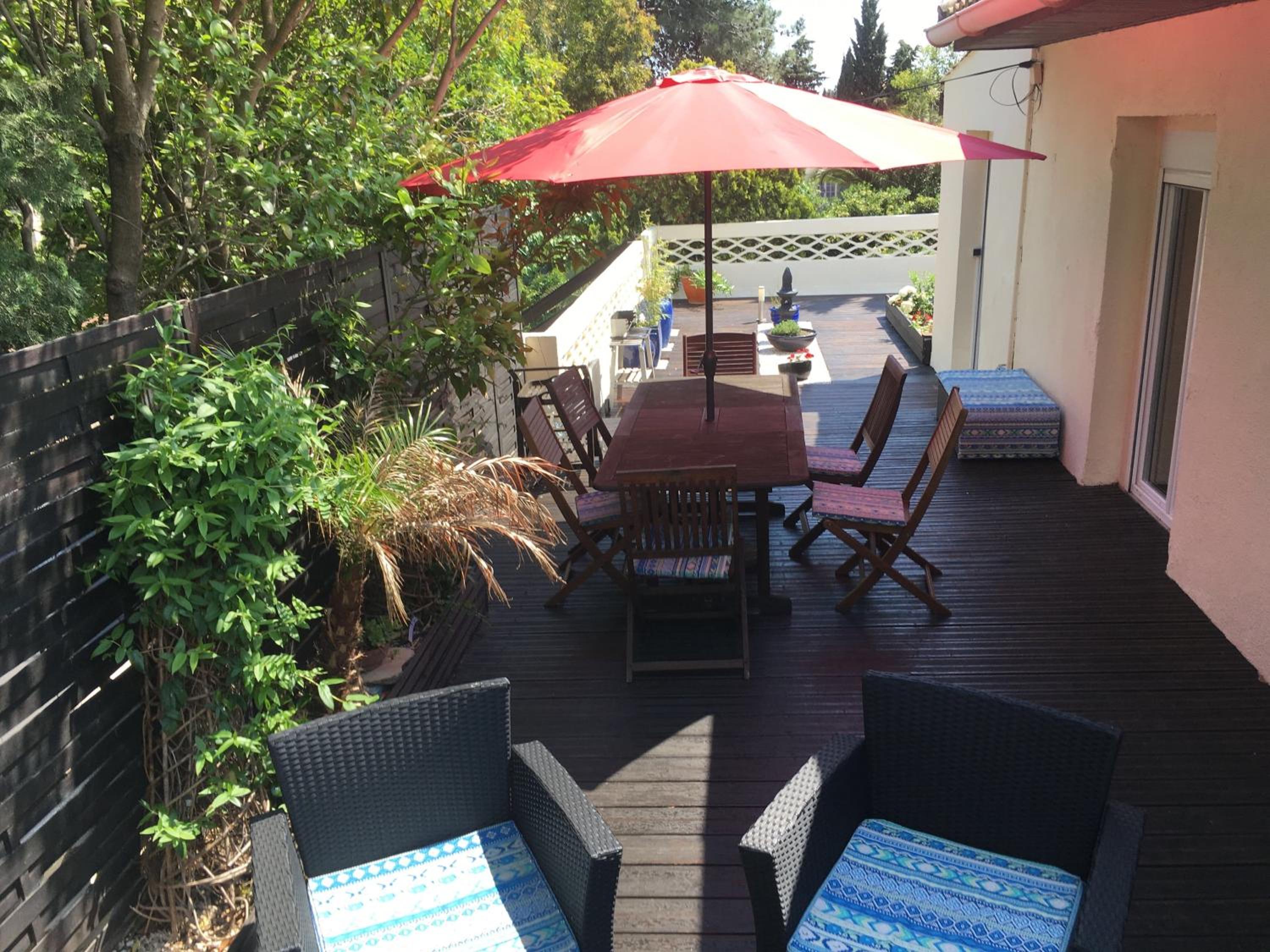 Apartment with Terrace - Photo 33