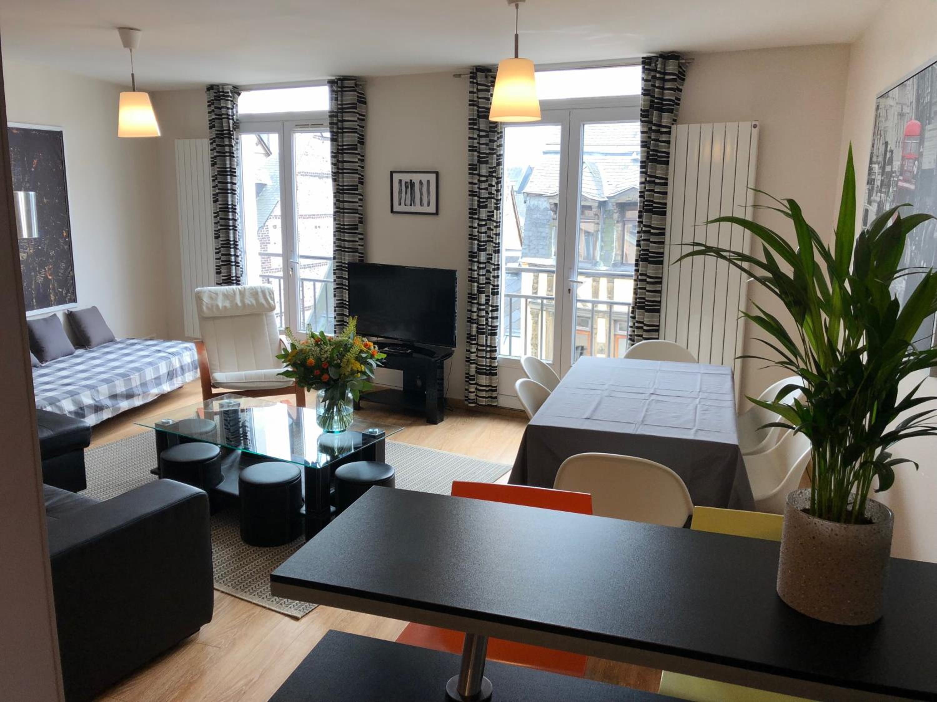 Apartment with Balcony