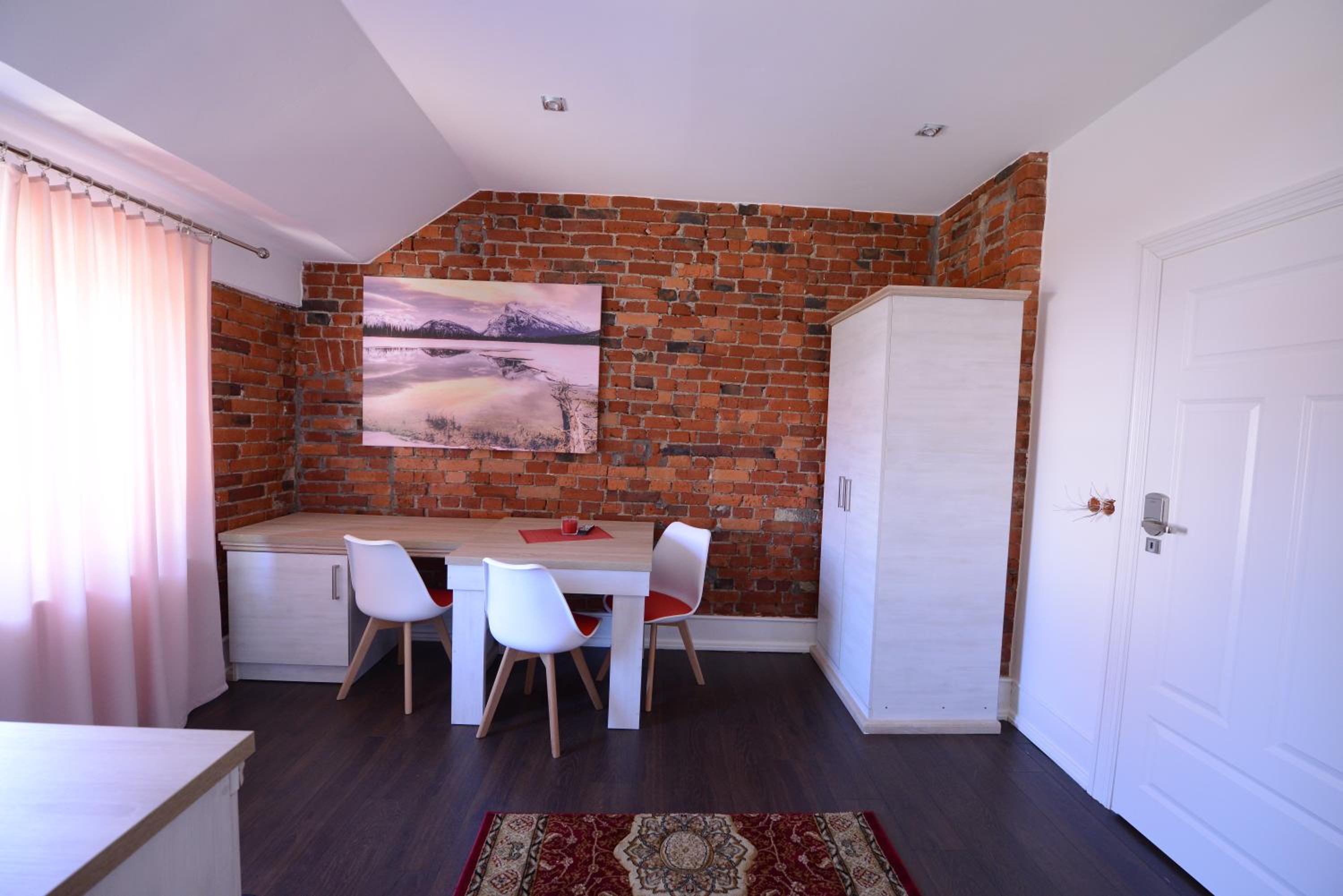 Large Double or Twin Room