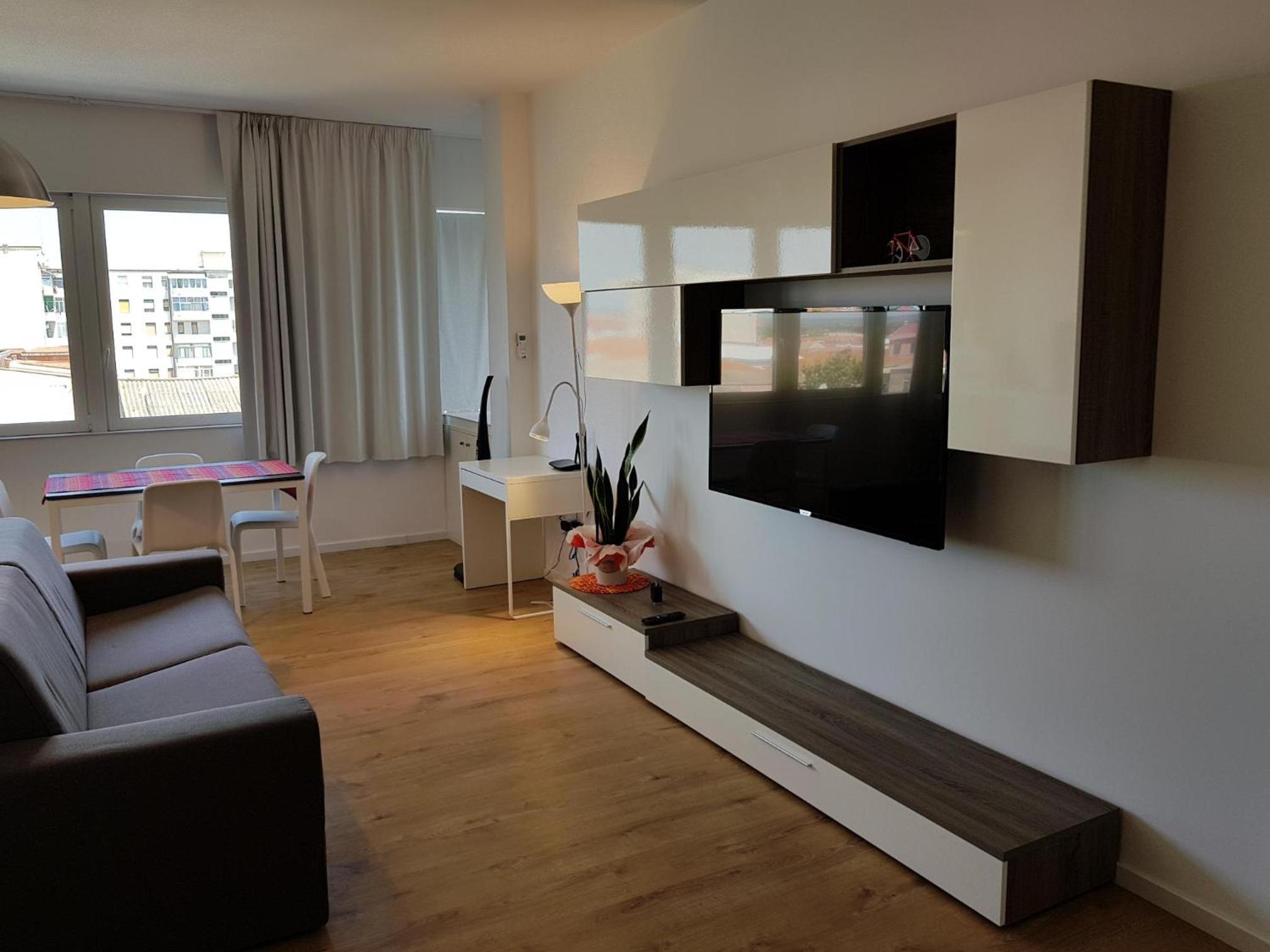 Apartment photo 1
