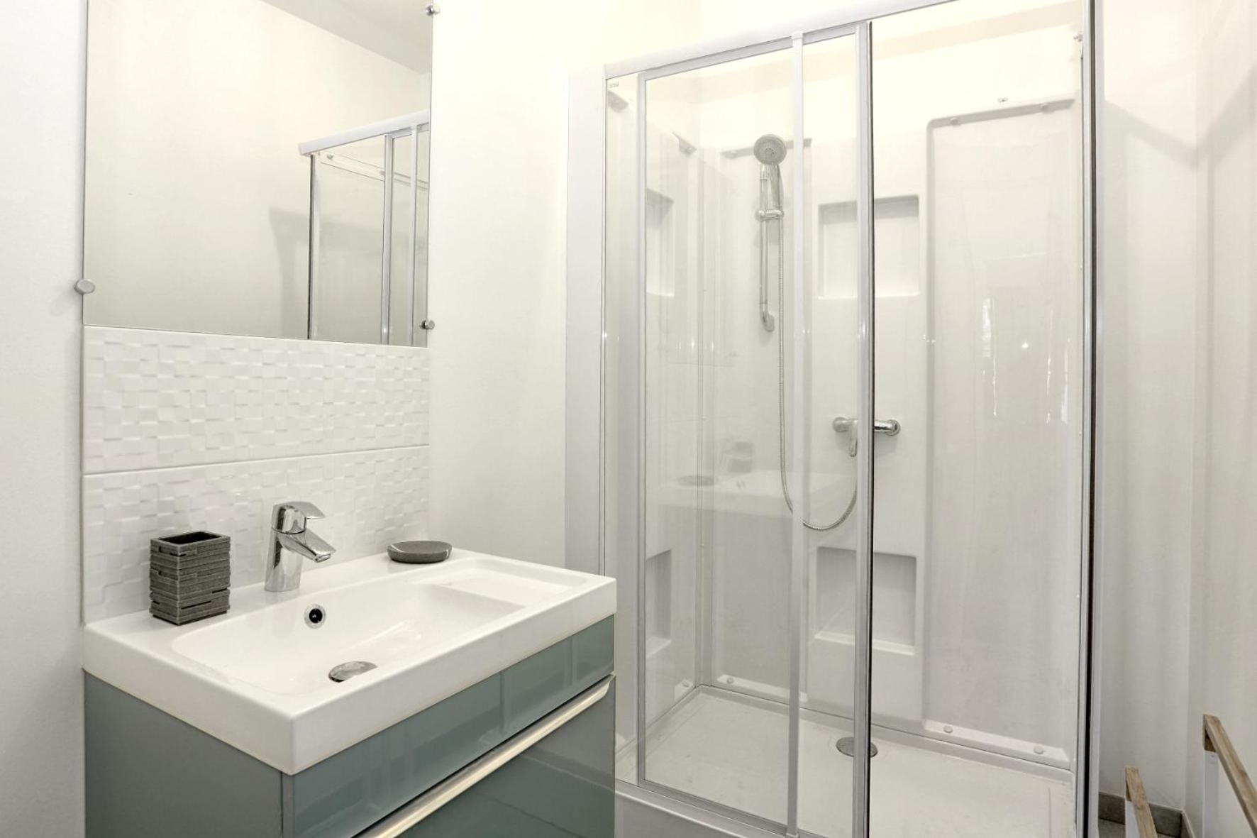 Studio Apartment photo 2