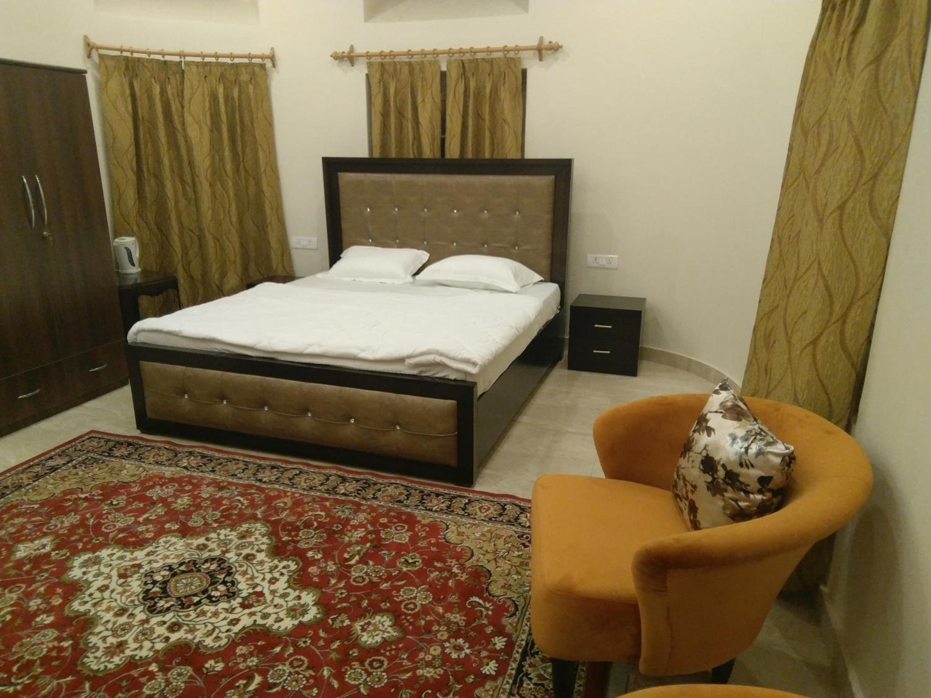 Family Room with Terrace photo 2