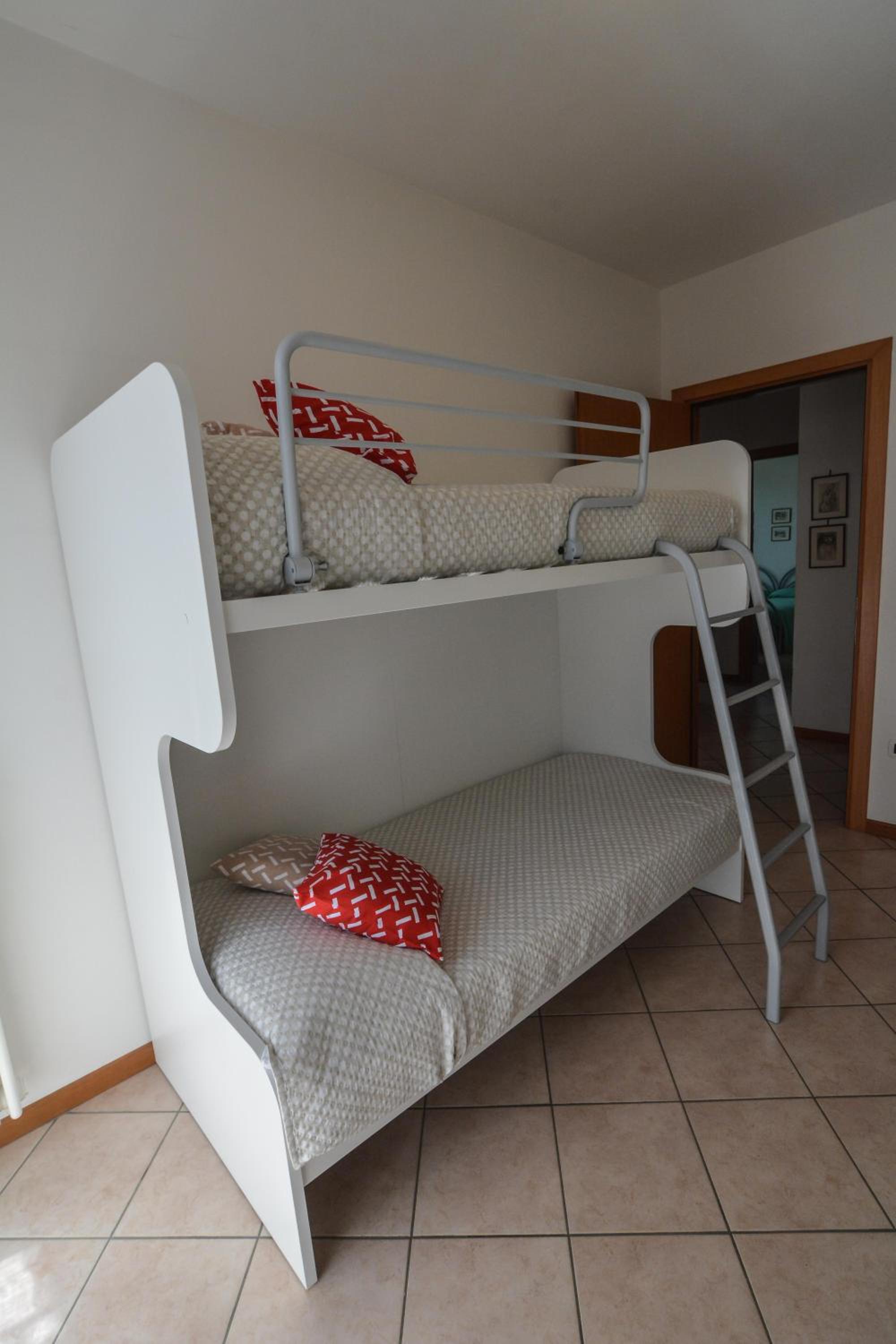 Three-Bedroom Apartment photo 1