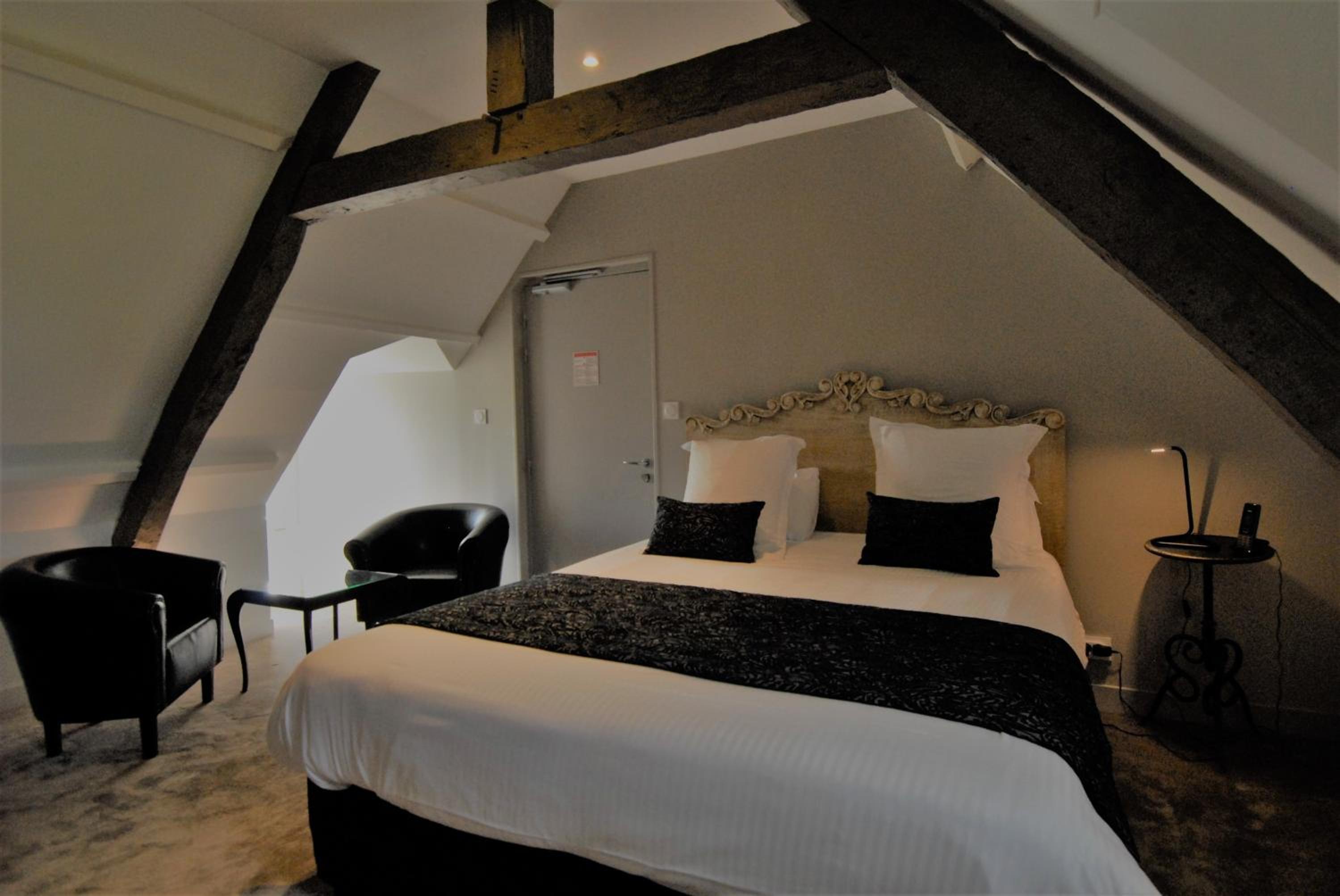 Attic Superior Double Room - Main Building