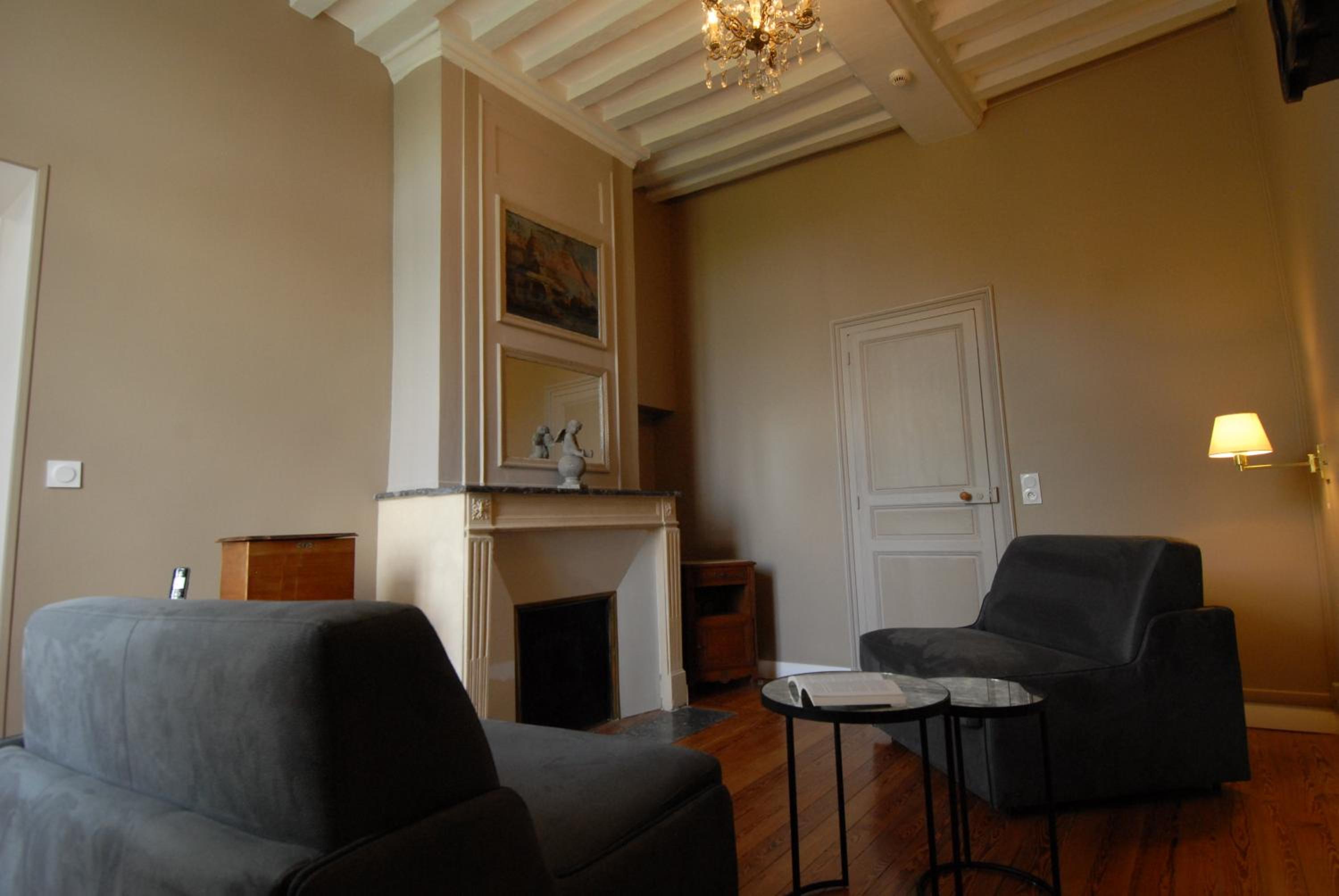Suite with Balcony photo 2