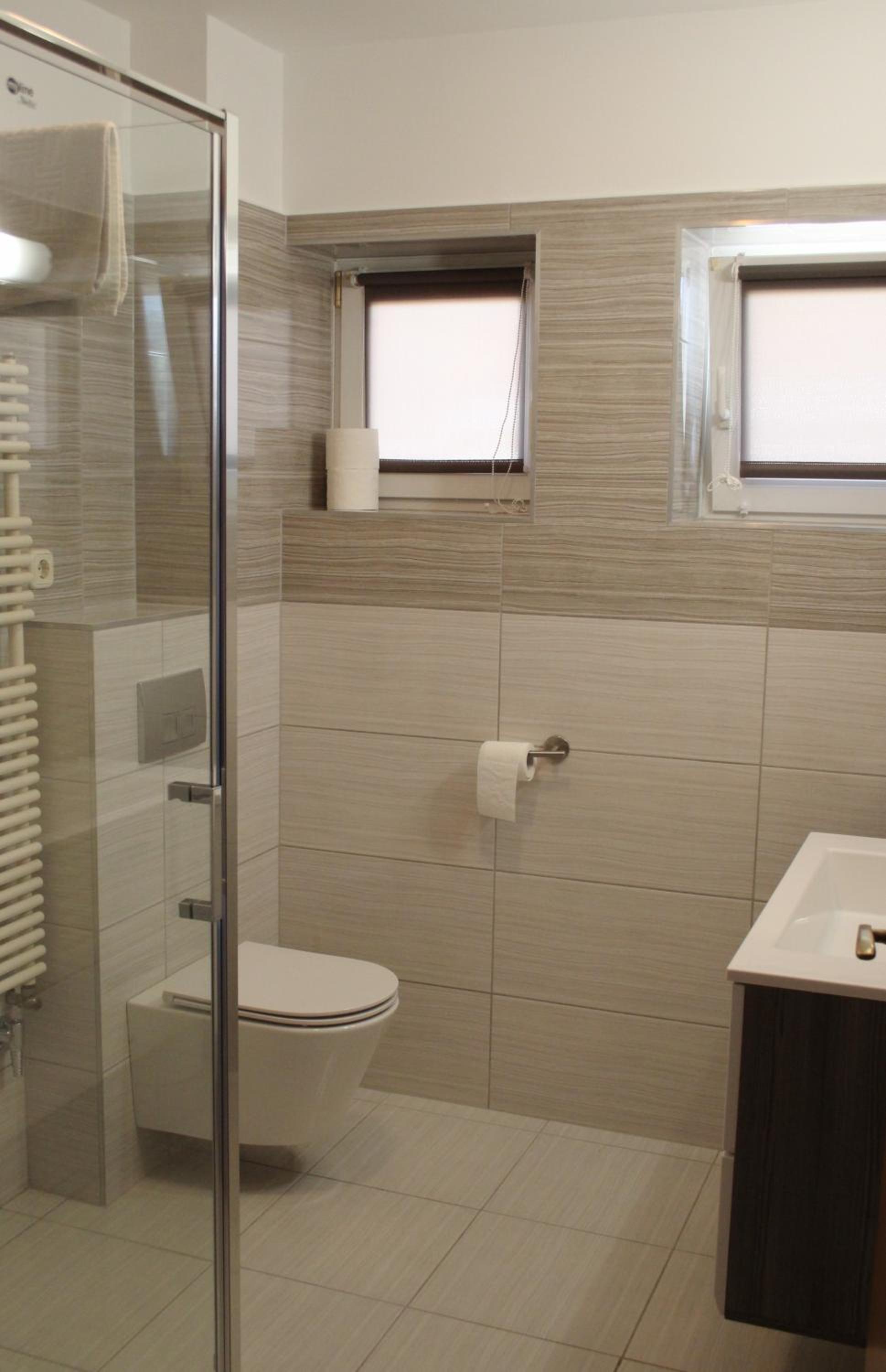 One-Bedroom Apartment (2 Adults + 2 Children) photo 3