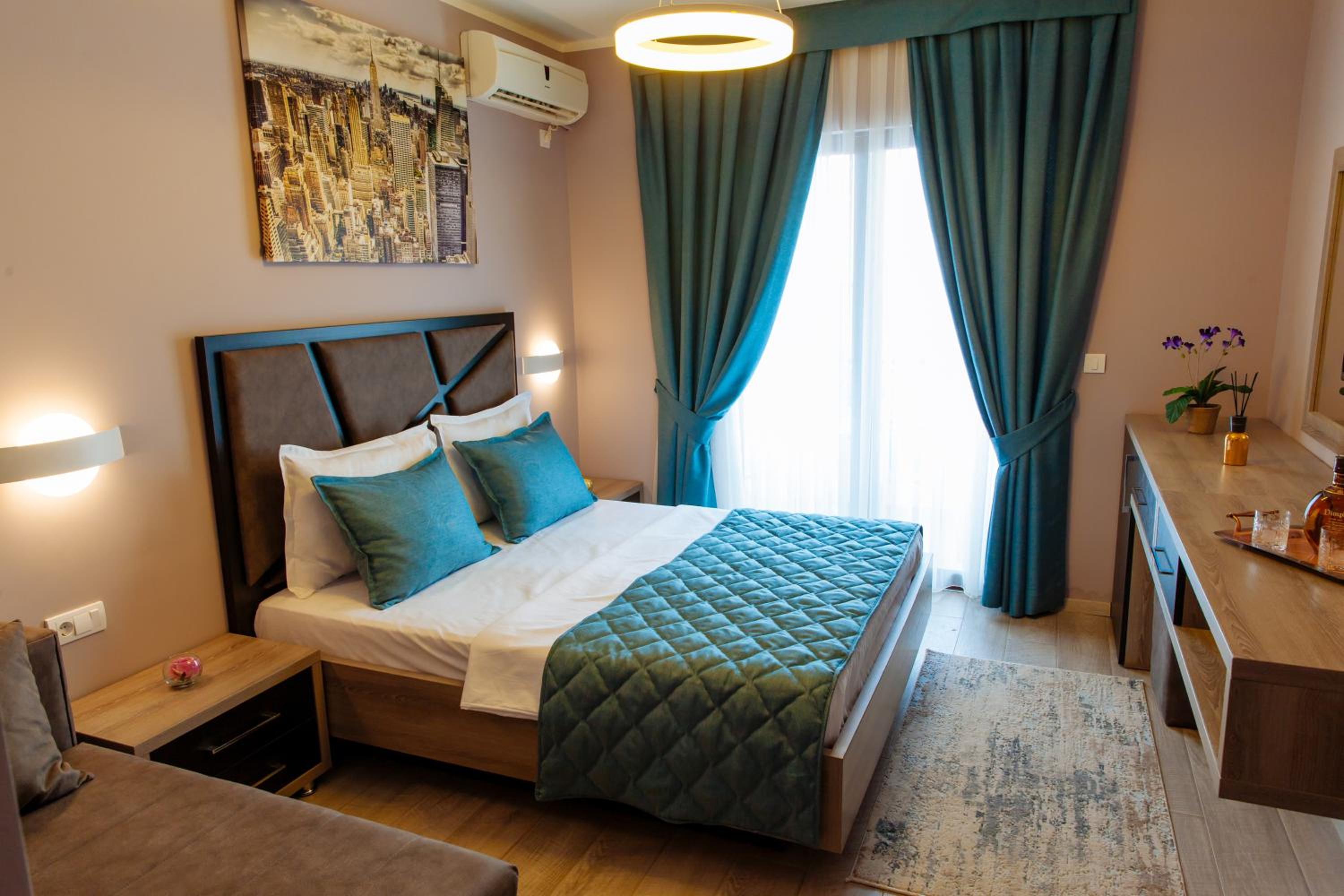 Double Room with Balcony and Sea View
