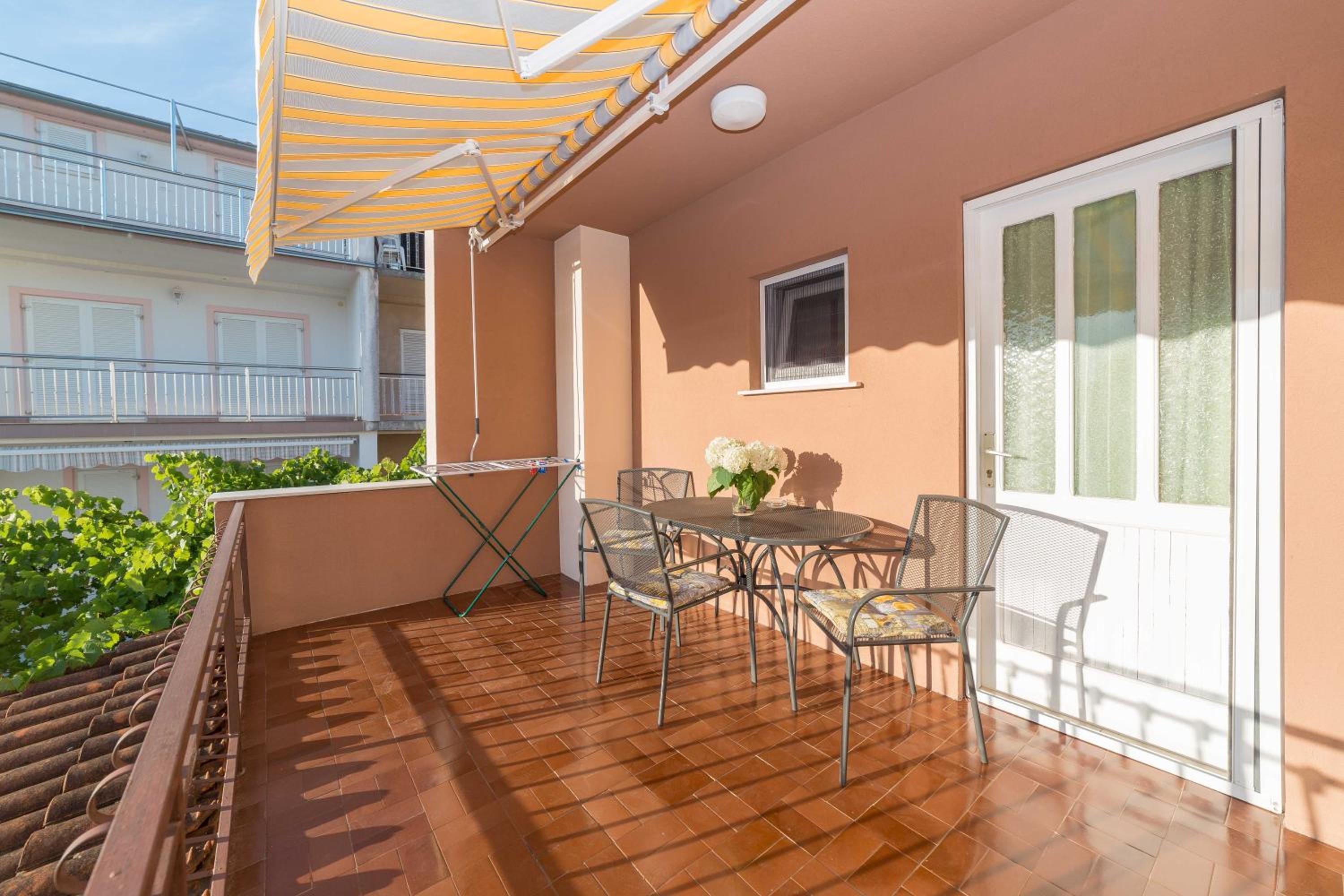 Apartment with Terrace