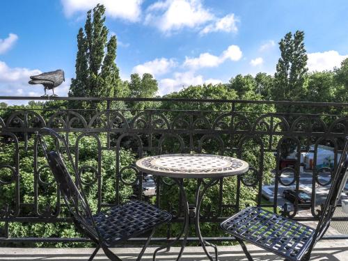Superior Apartment with Balcony