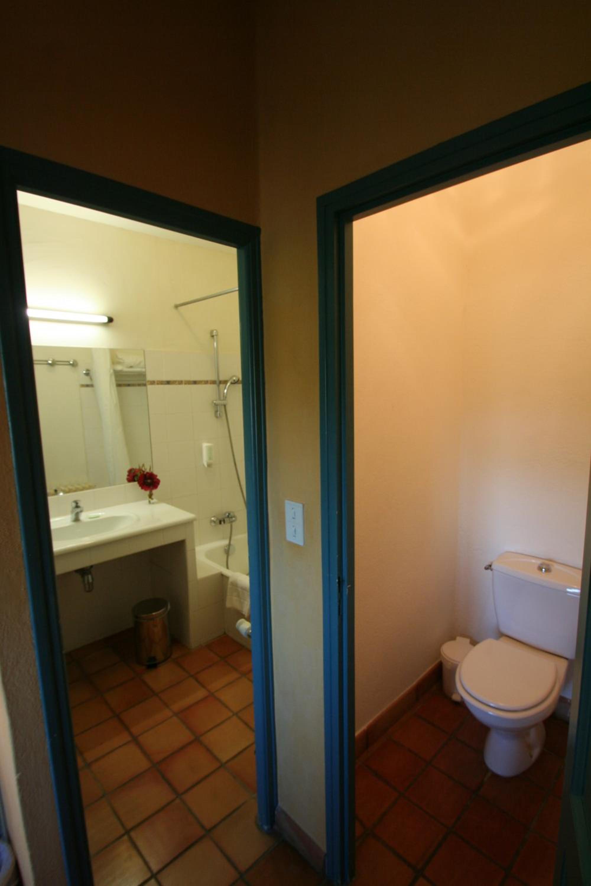 Superior Double Room with Bath - Photo 5