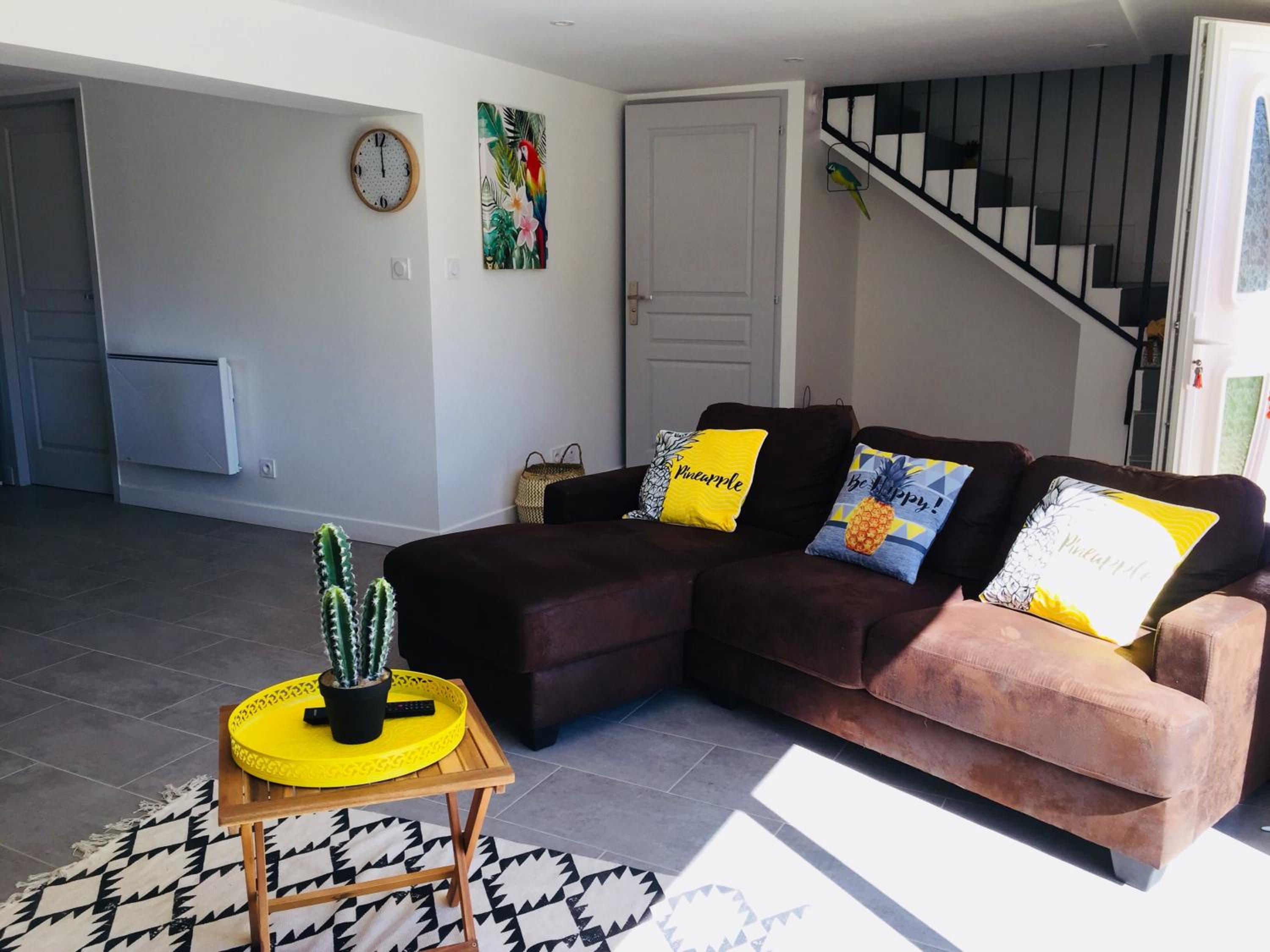Three-Bedroom House photo 2