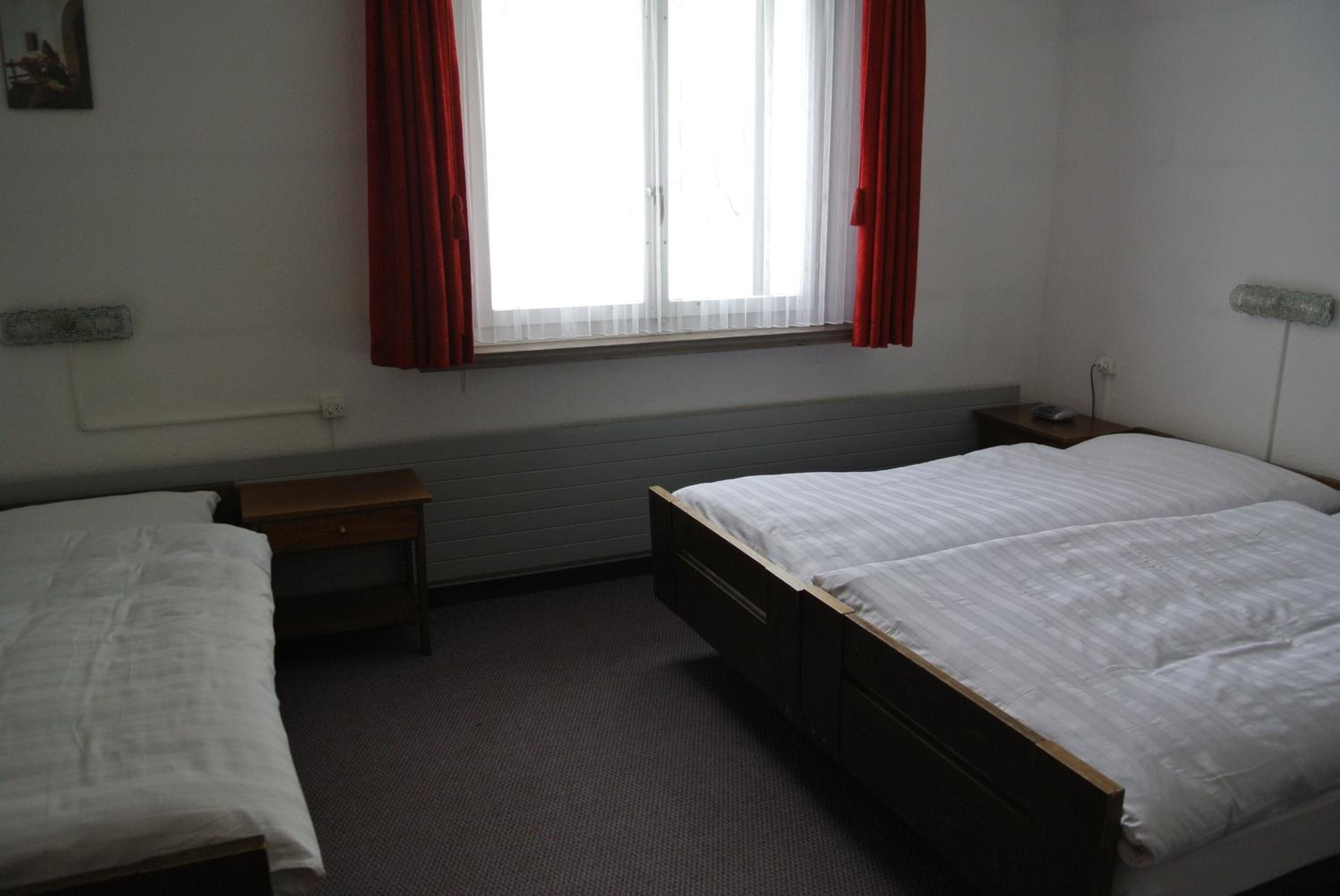 Triple Room with Shared Bathroom photo 1