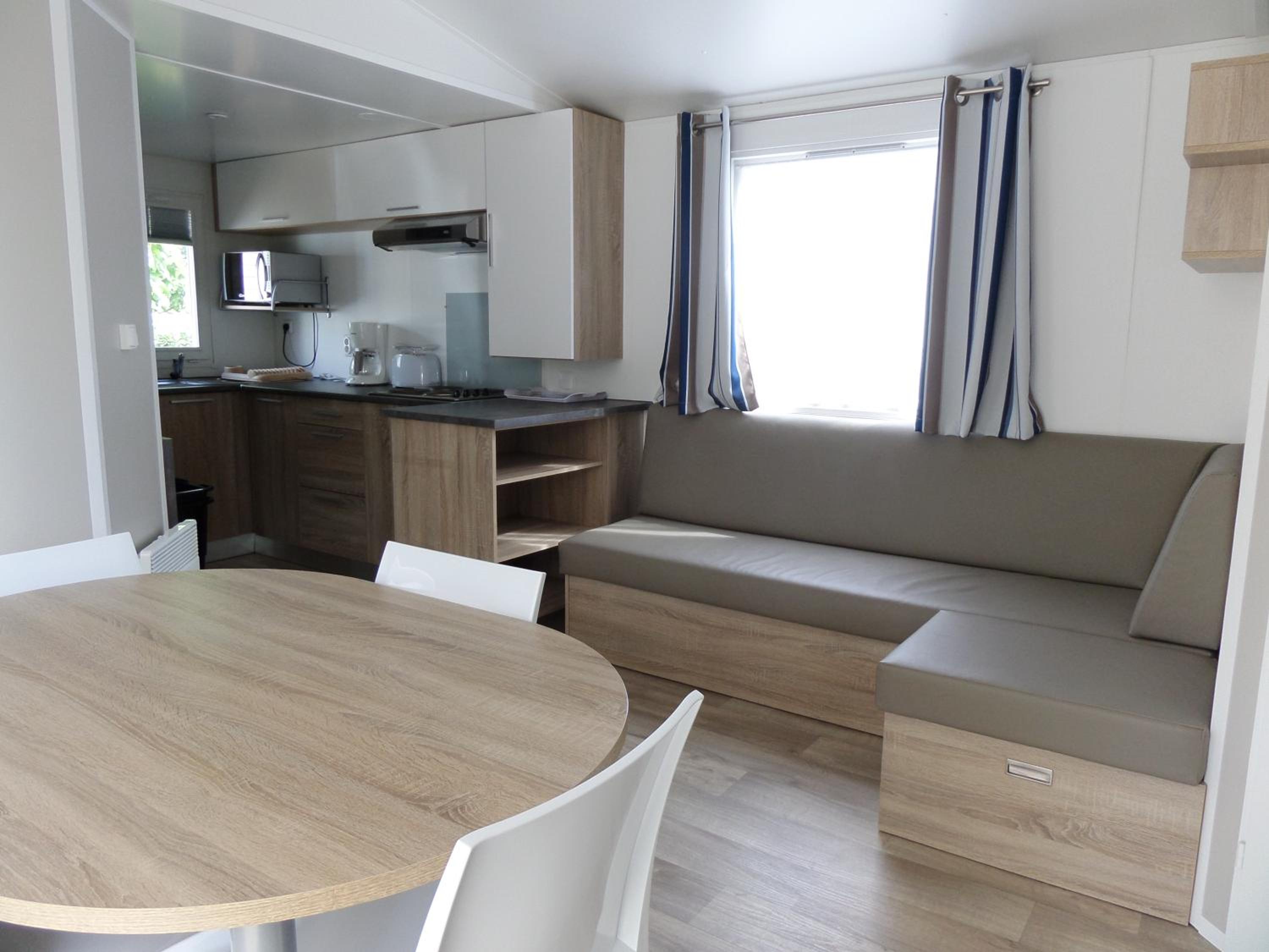 Mobile Home C+ photo 2