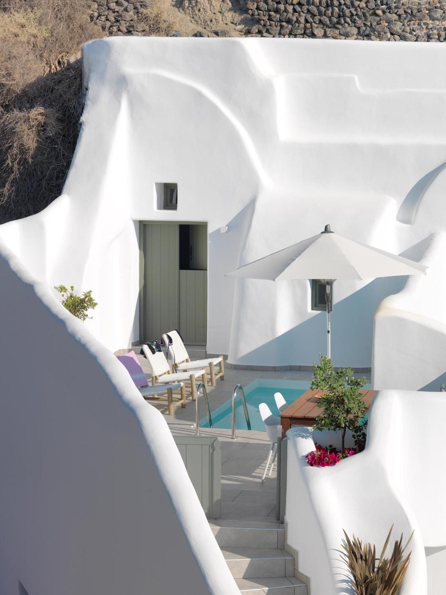Two-Bedroom Cave Suite with Private Plunge Pool - Photo 2