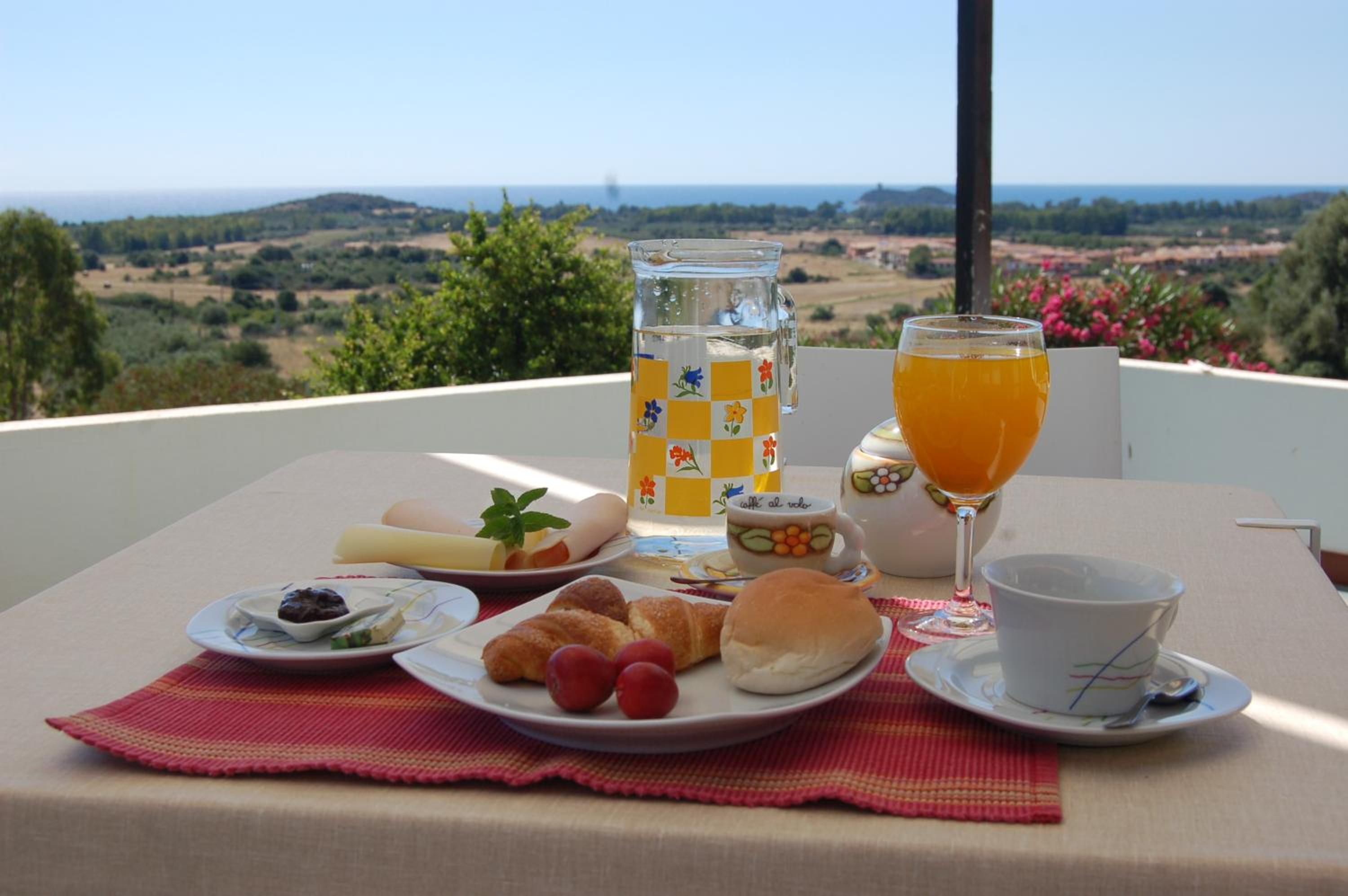 Deluxe Double or Twin Room with Sea View