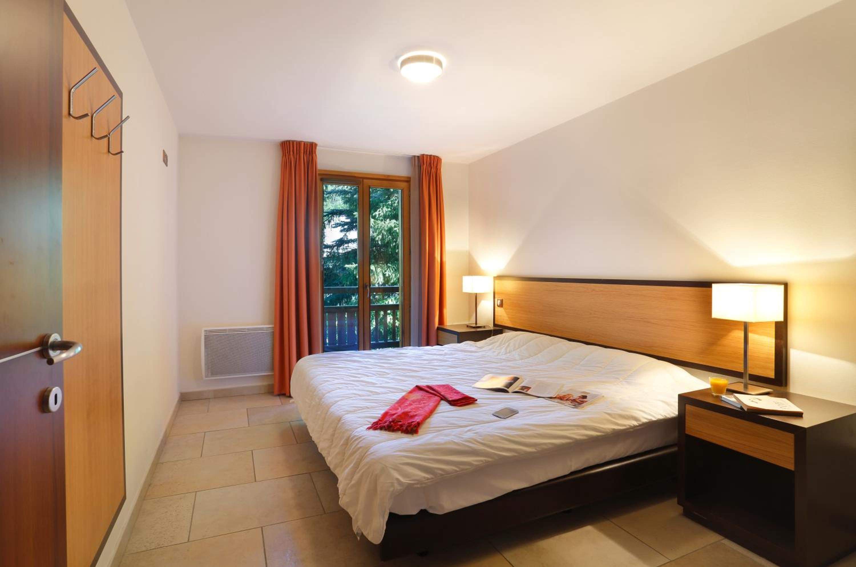 One-Bedroom Apartment (4 Adults)