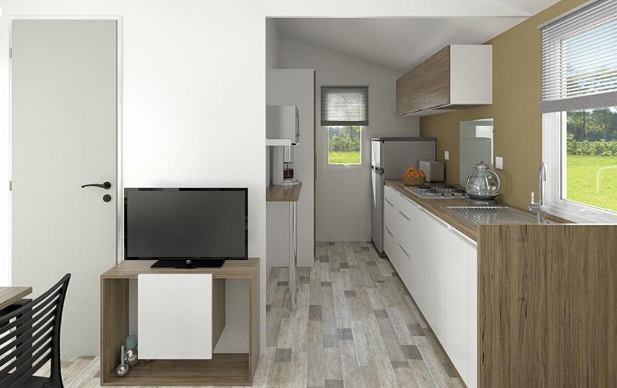 Premium Mobile Home - Photo 3