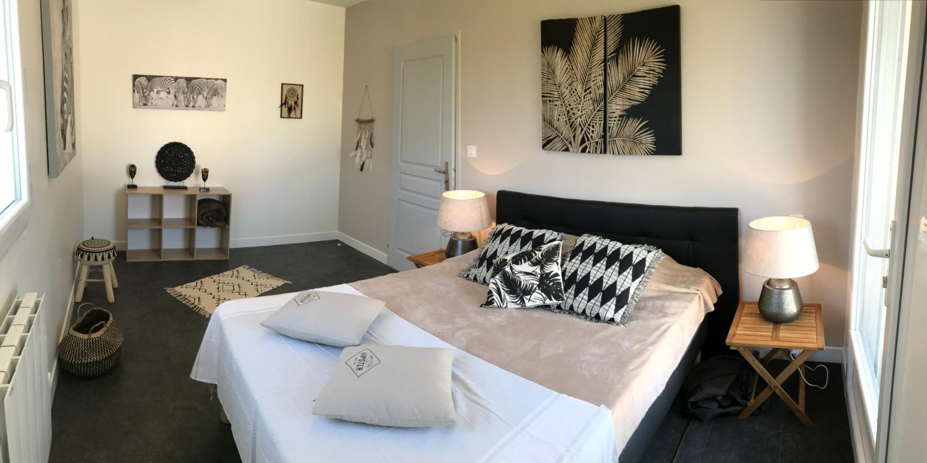 Four-Bedroom House - Photo 19