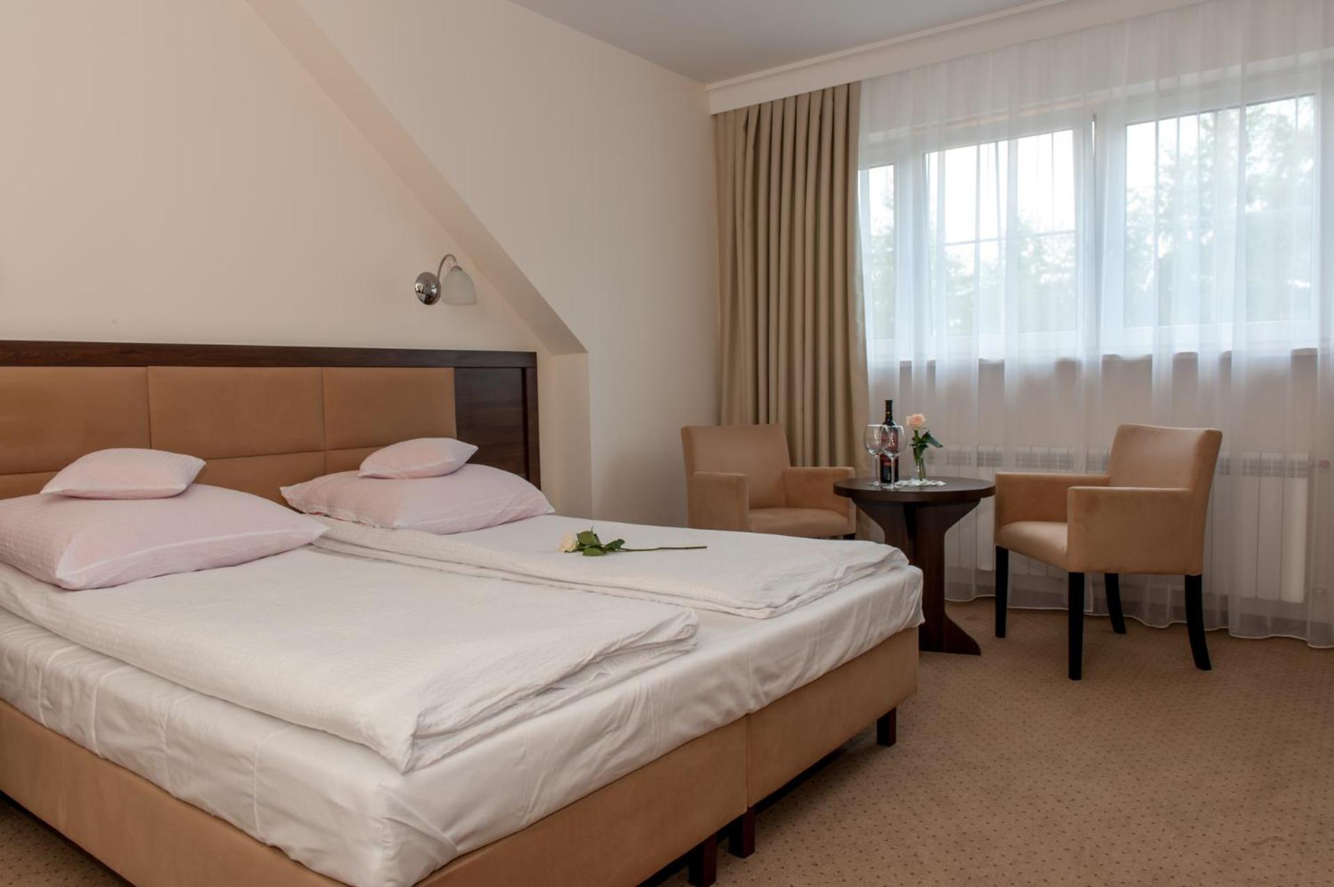 Deluxe Double Room with Extra Bed photo 1