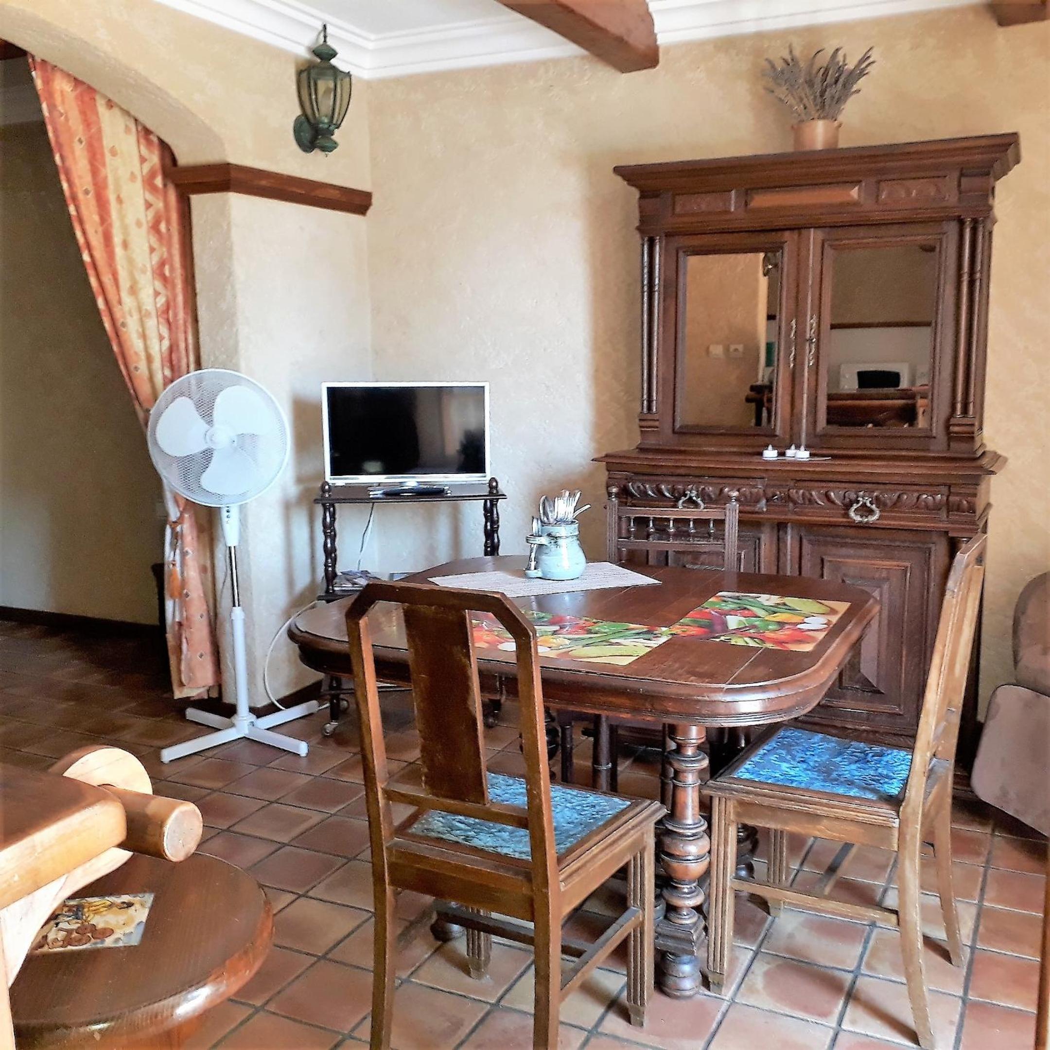 Apartment with Terrace photo 2