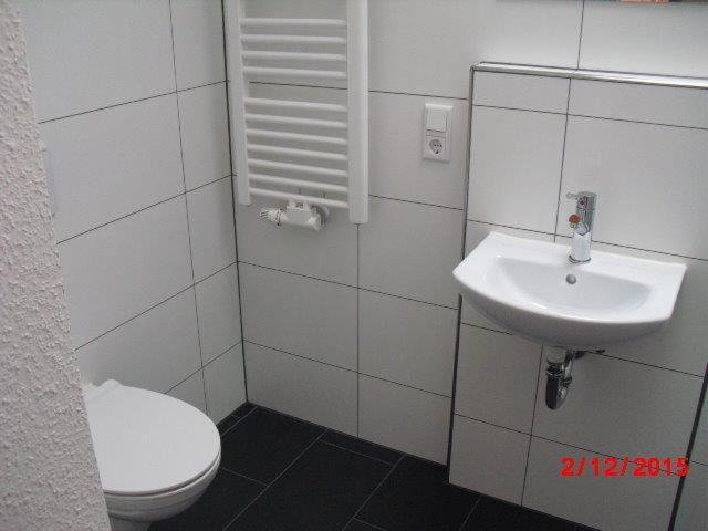 Apartment with Shower photo 1