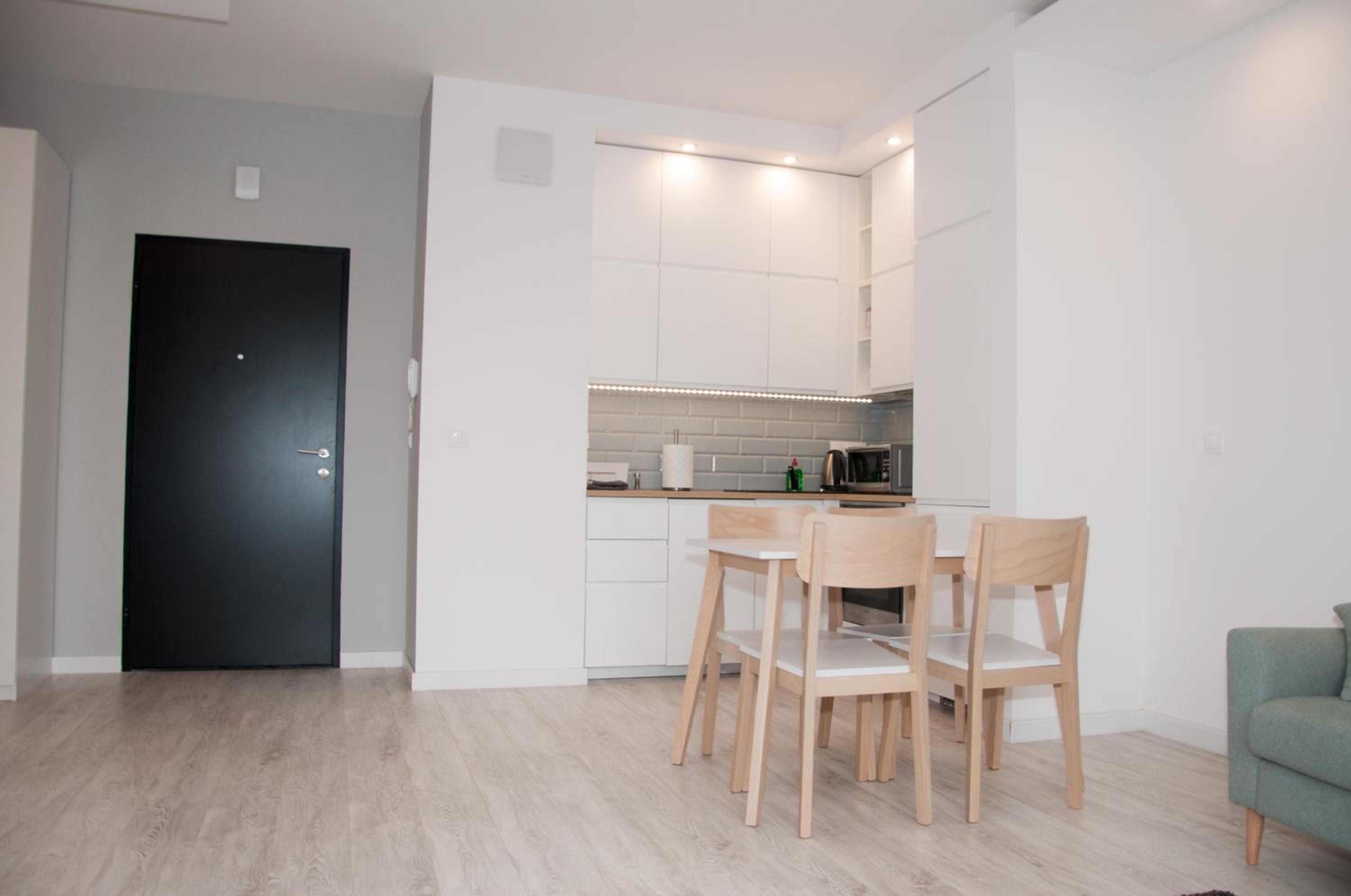 Apartment - Photo 32
