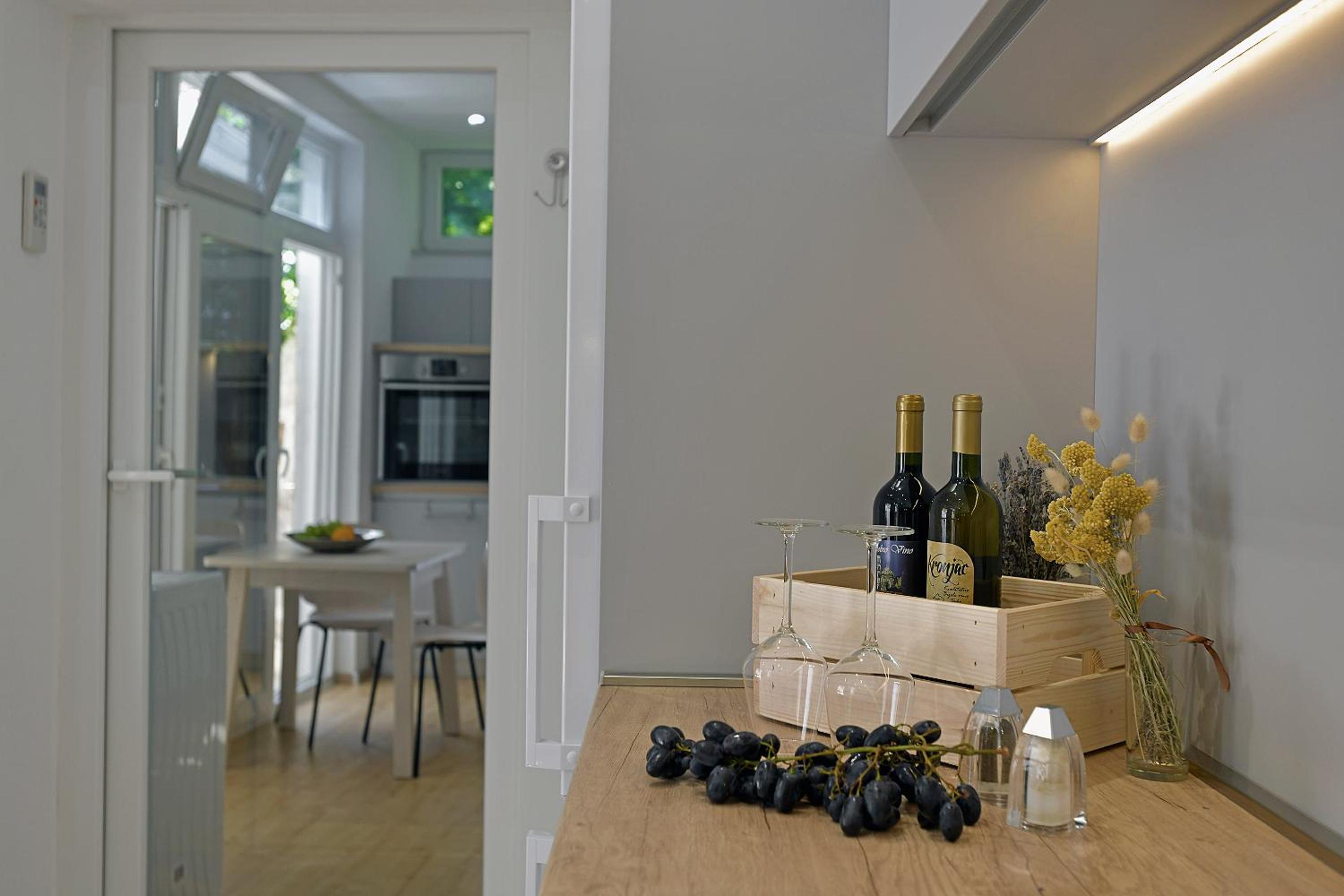 Apartment photo 3