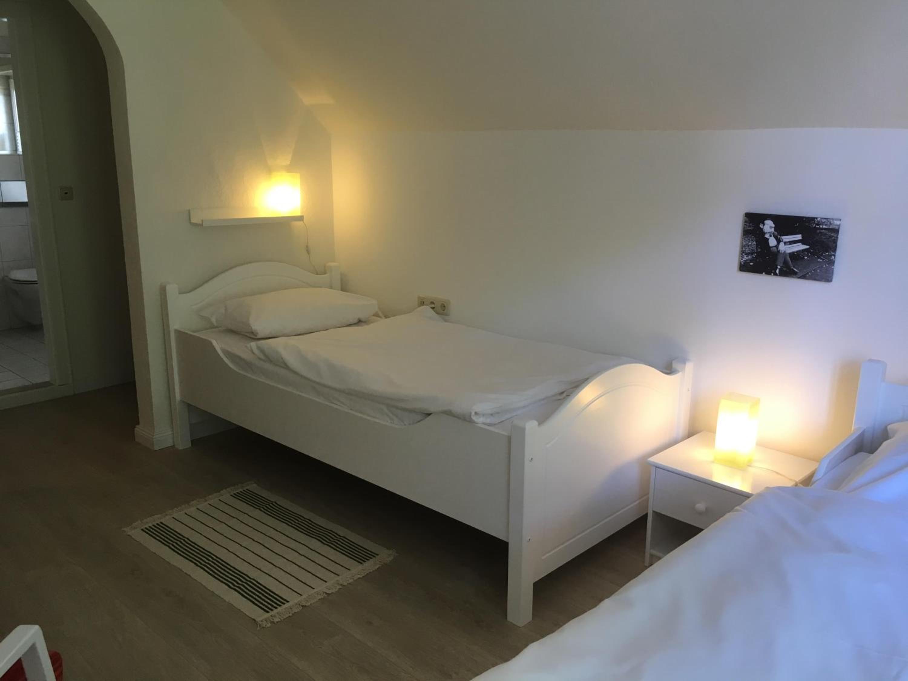 Twin Room with Bathroom