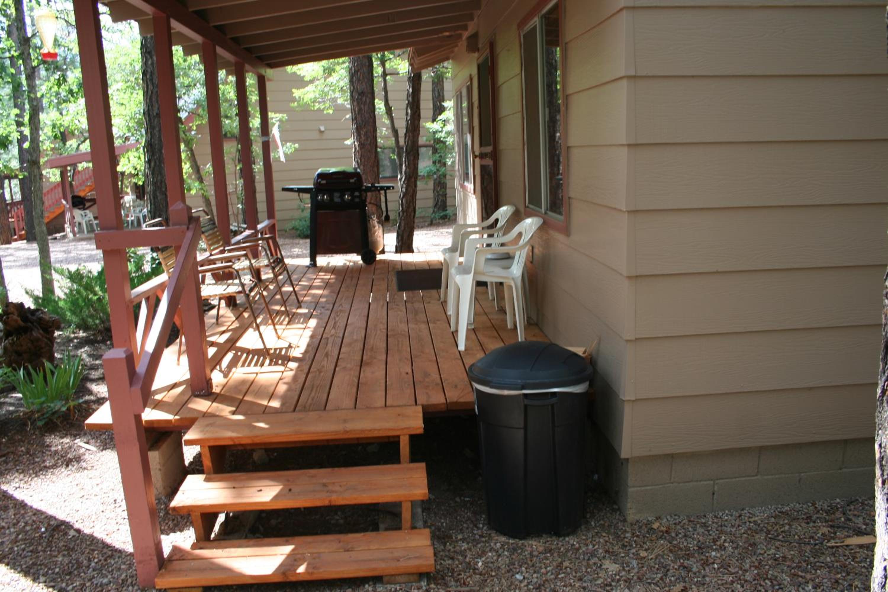 Two-Bedroom Cabin  photo 2