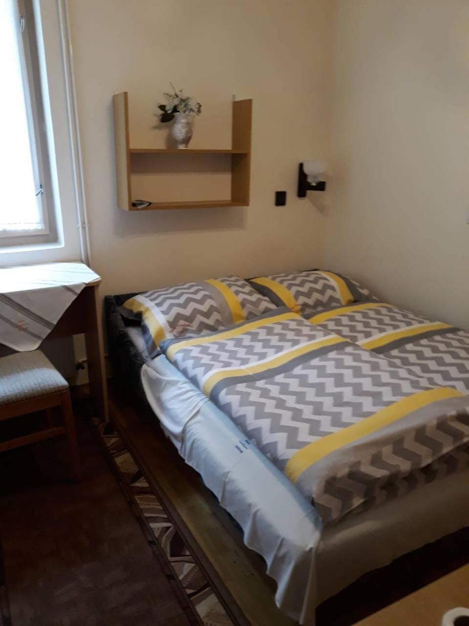 Double Room with Private Bathroom photo 1
