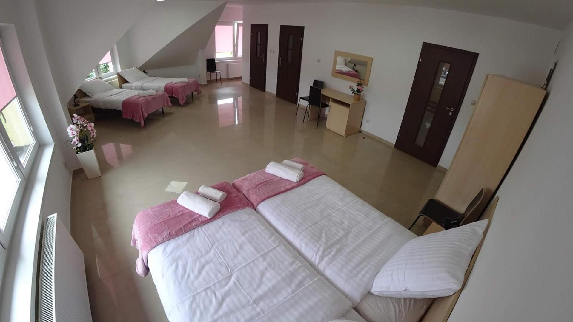 Quadruple Room with Bathroom and Extra Bed