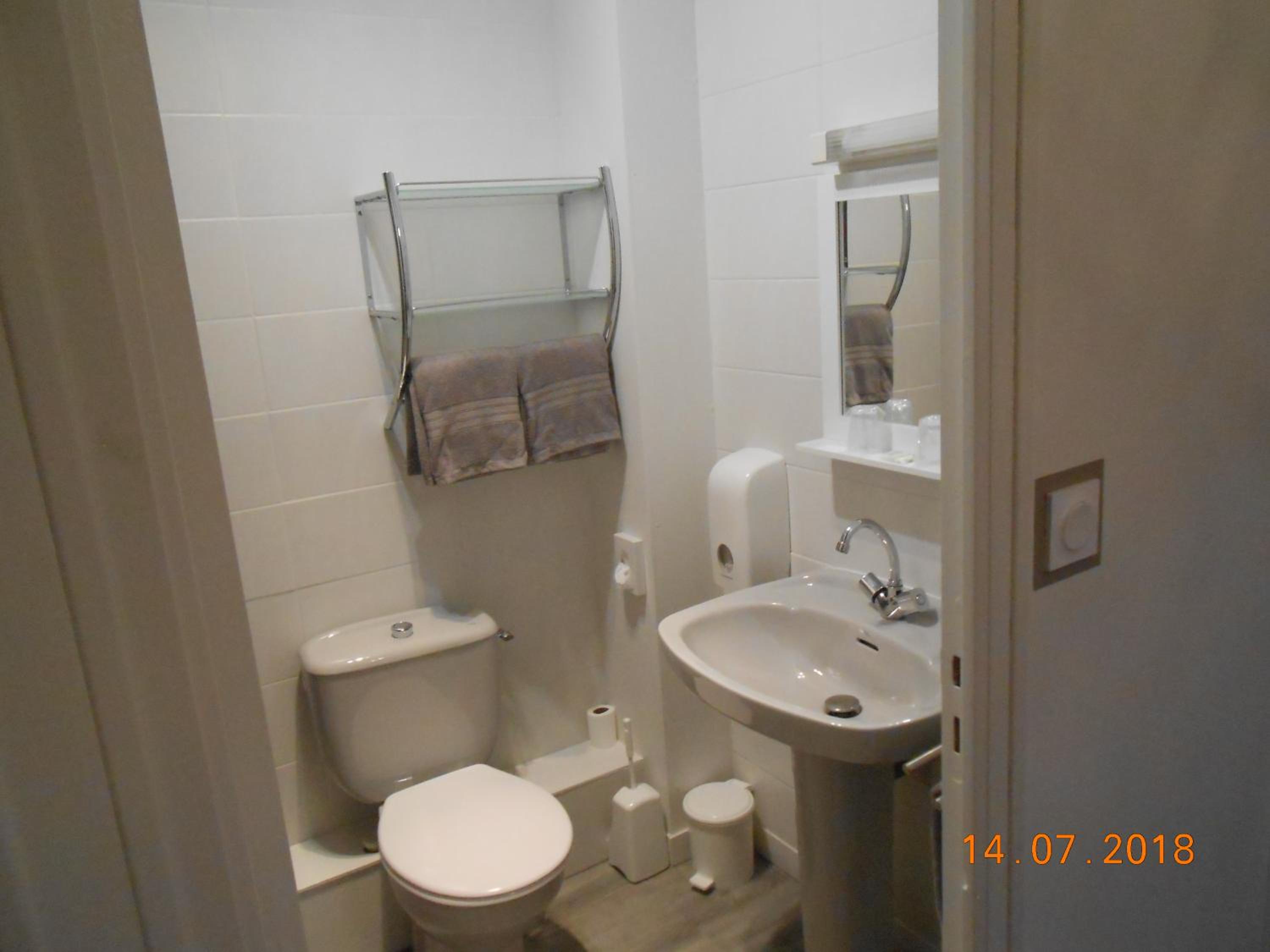 Double Room 26 - Photo 1