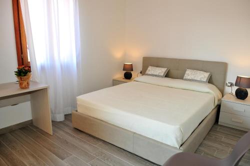 Deluxe Room - Photo 10