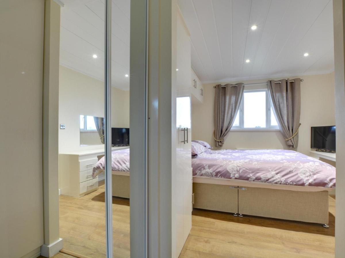 Three-Bedroom Villa photo 3