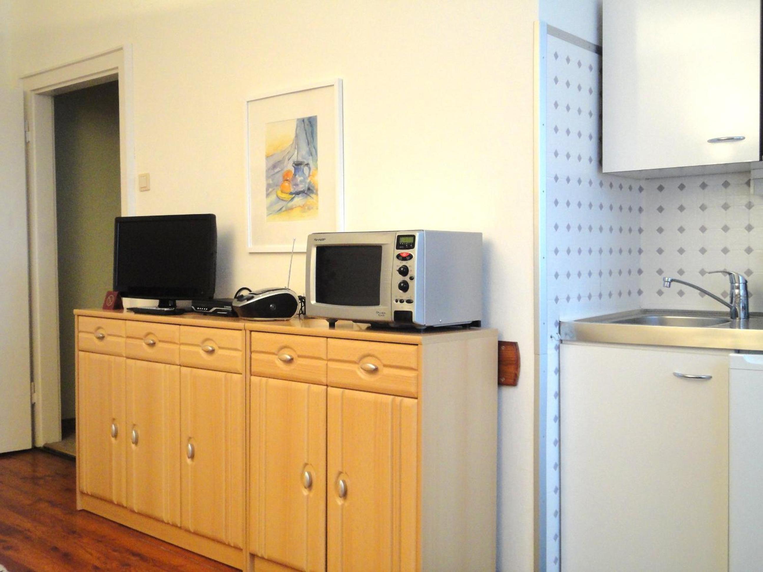 Apartment (4 Adults) photo 3