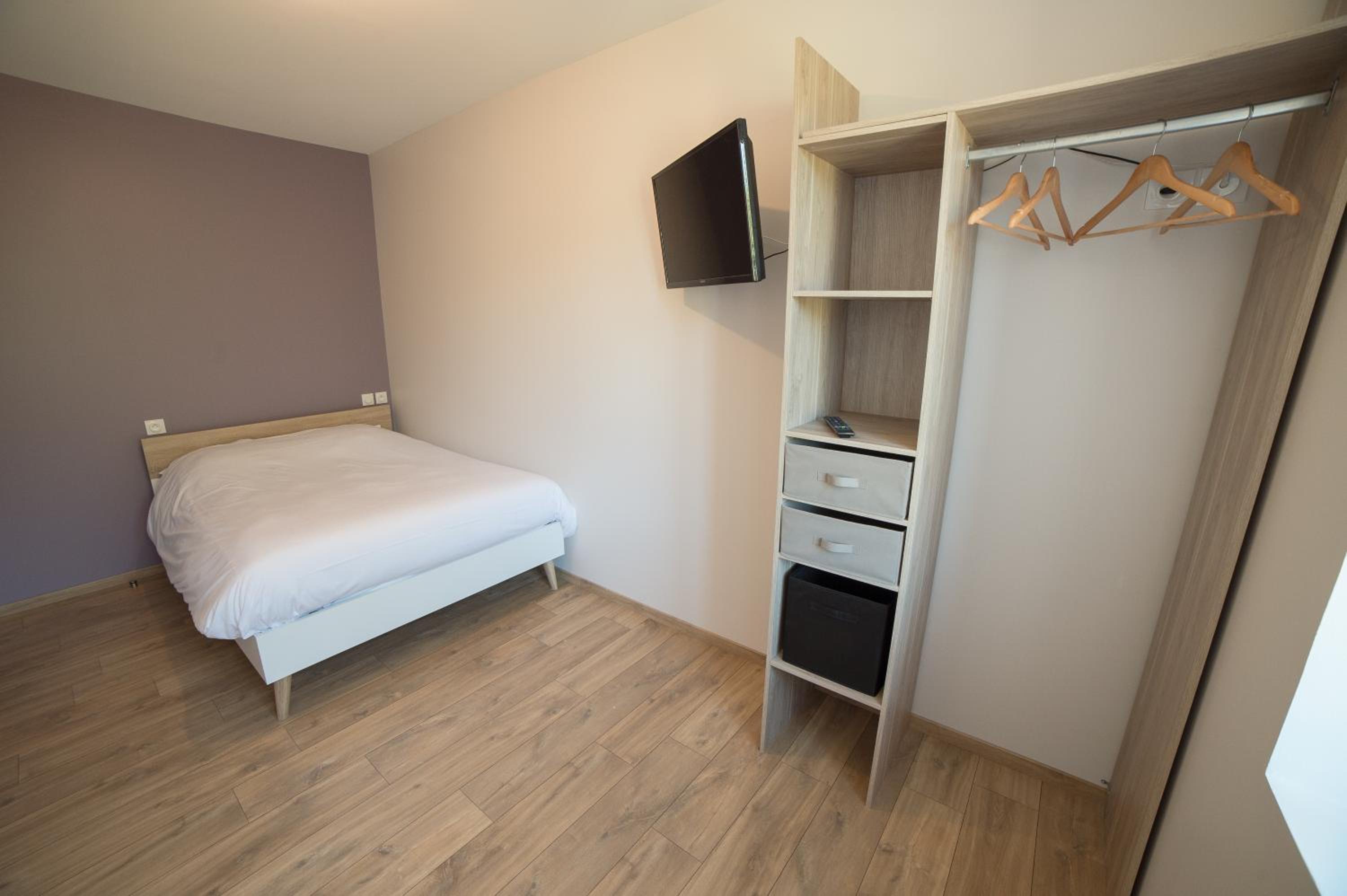 Apartment - Photo 3