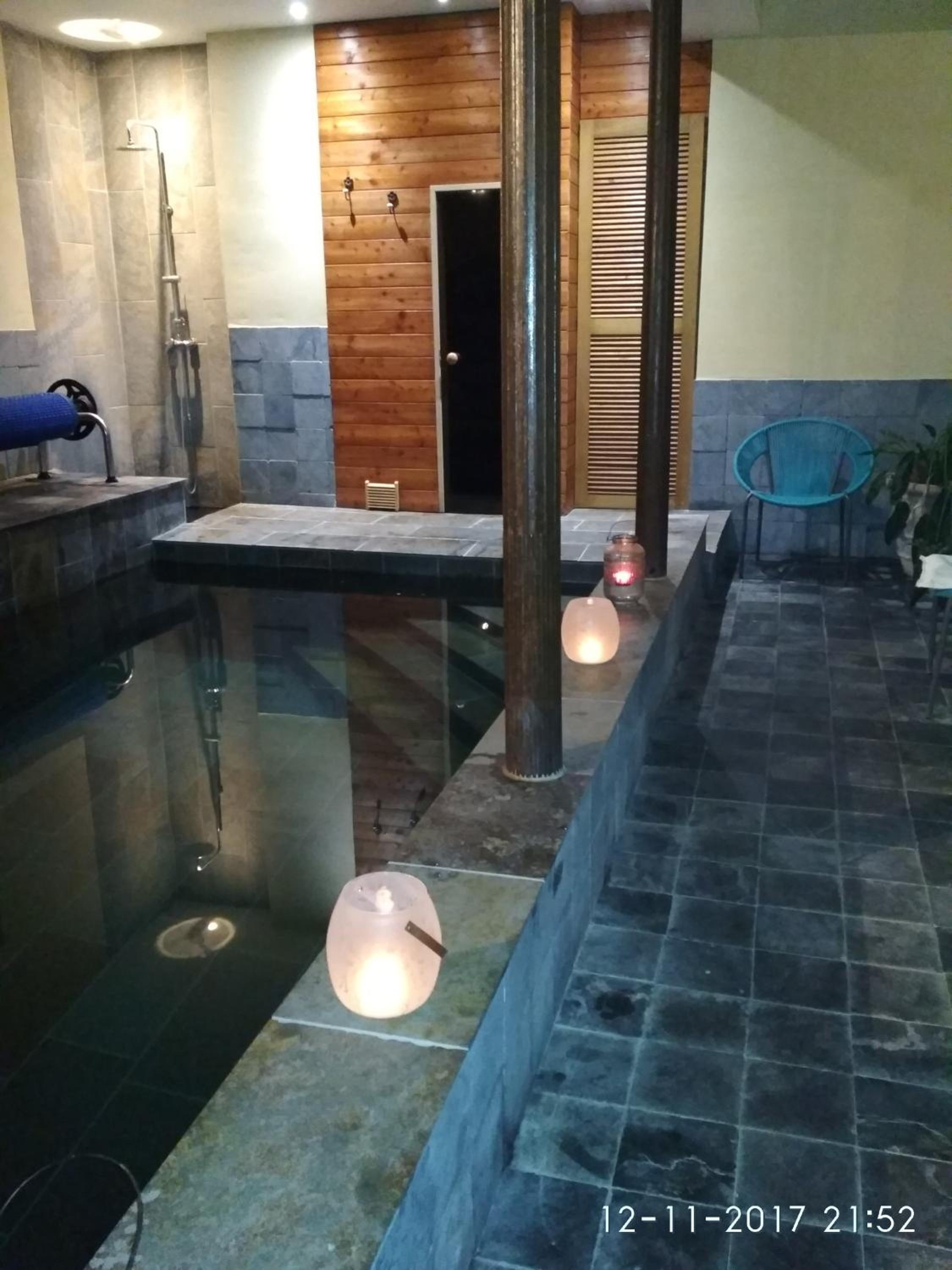 Double Room with Spa Access photo 3