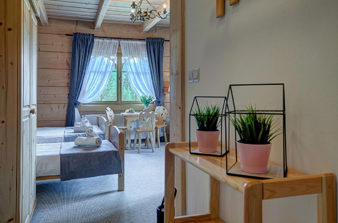 Deluxe Family Room photo 3